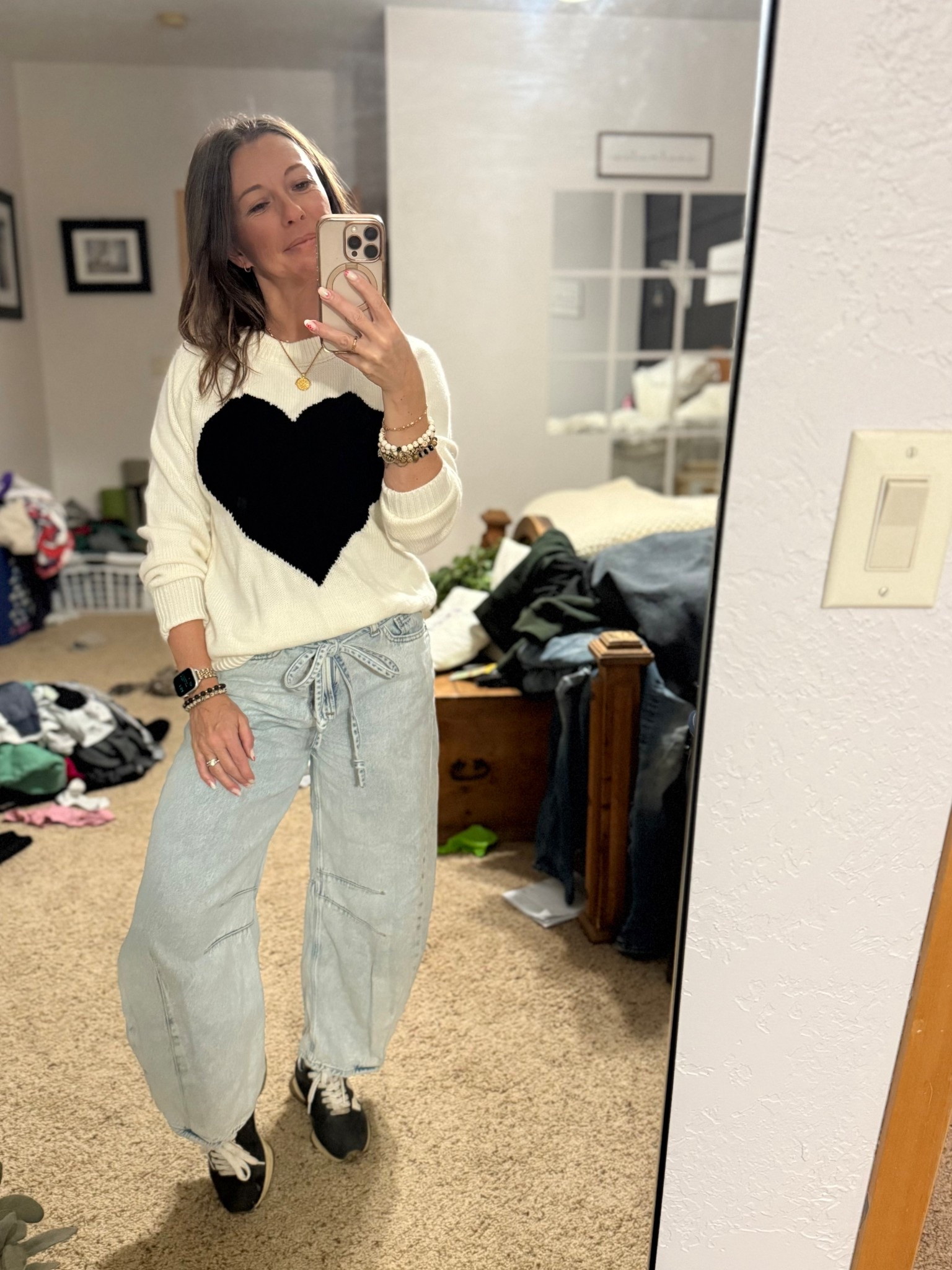 The cutest sweater for February and valentines vibes 🖤

#LTKValentine #LTKOver40 #LTKootd