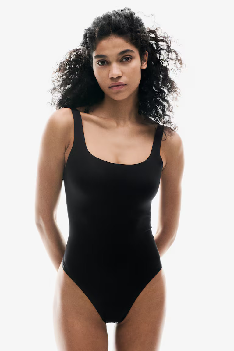 Seamless Light Shape body | H&M (UK, MY, IN, SG, PH, TW, HK)