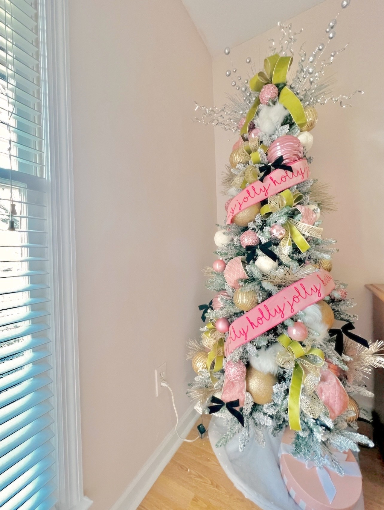 Soft glam holiday 🎀🎄✨ is pink the new red & green?! #christmas #christmastree #pinkchristmas #christmastreedecor 

#LTKHoliday #LTKSeasonal #LTKHome