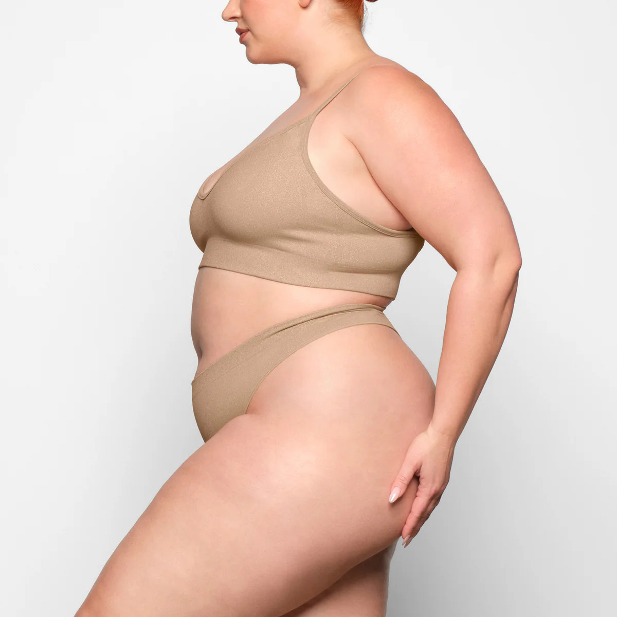 SOFT SMOOTHING SHINE BRALETTE | SKIMS (US)