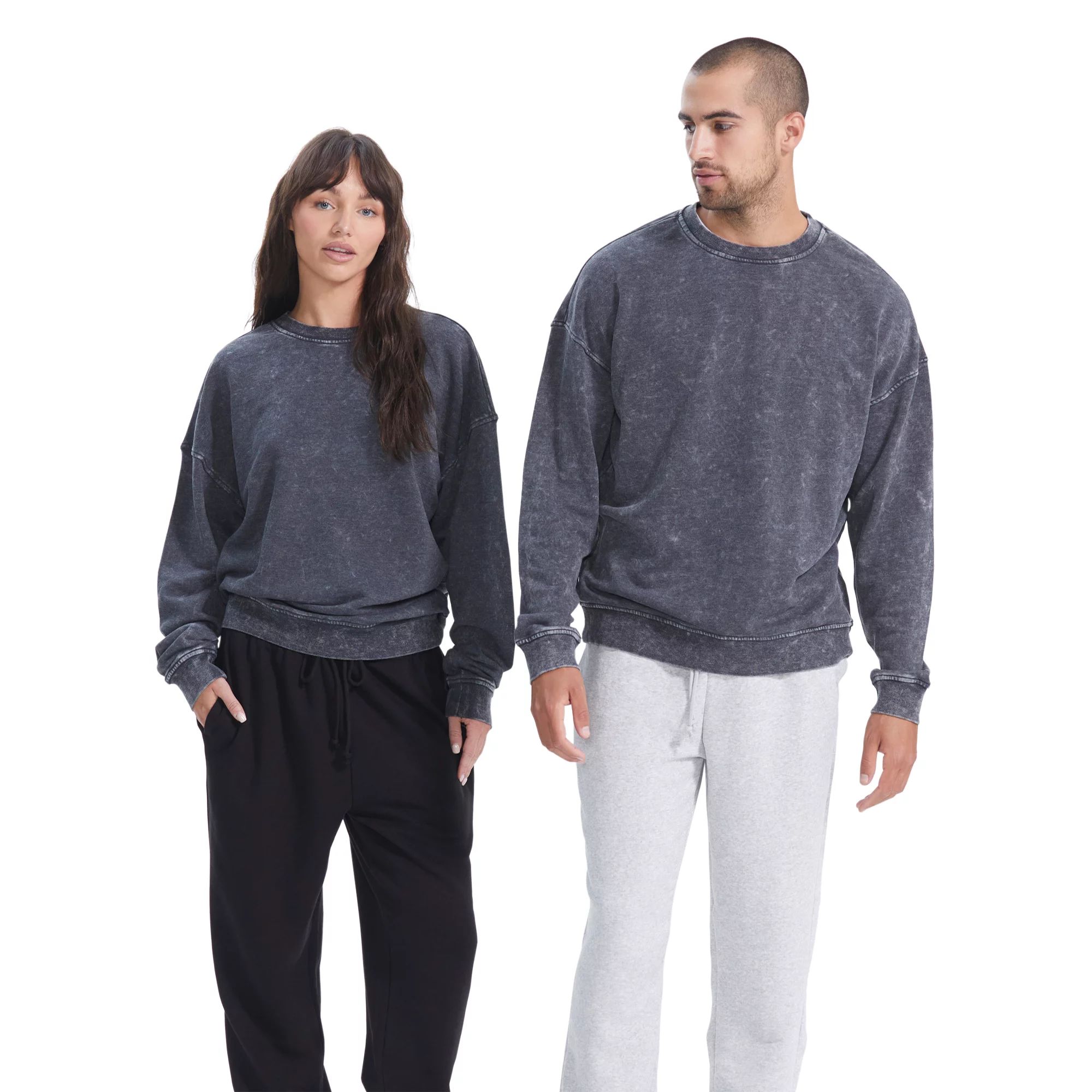 No Boundaries All Gender Crewneck Sweatshirt, Men's Sizes XS-3XL | Walmart (US)