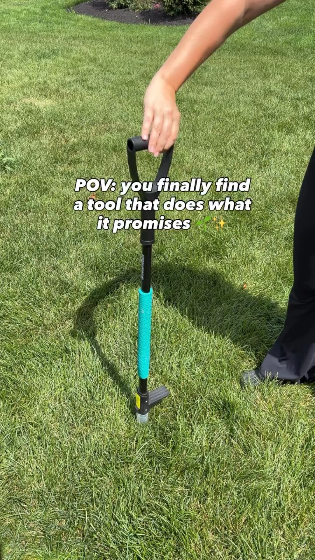 Not me out here pulling weeds by hand when THIS exists 😂
 Hands down the fastest way I’ve ever cleared the yard 🌱
 Who else needs one of these in their life?

💬 Comment ‘tool’ if you want the link!

#homediy #yardhack #weeding #gardeningtools #backyardideas #diyhack #outdoorliving #satisfying