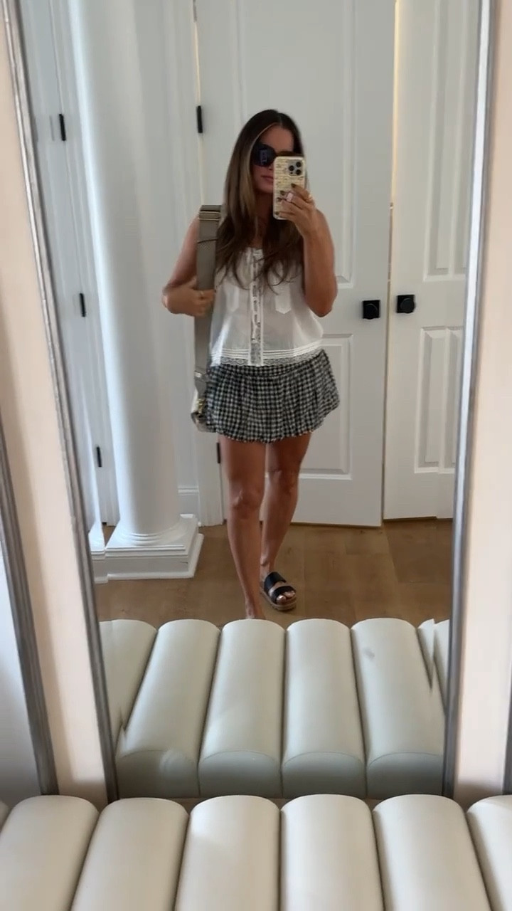 Casual OOTD // my skirts is on sale for $20!

code: BrittH20 to save on Reef sandals!

amazon tank top, gingham skirt, reef sandals, american eagle, sale alert, sale finds, sale, sunglasses, amazon finds, nippies, reef, Britt Horton, California 

#LTKFindsUnder50 #LTKSaleAlert #LTKFindsUnder100