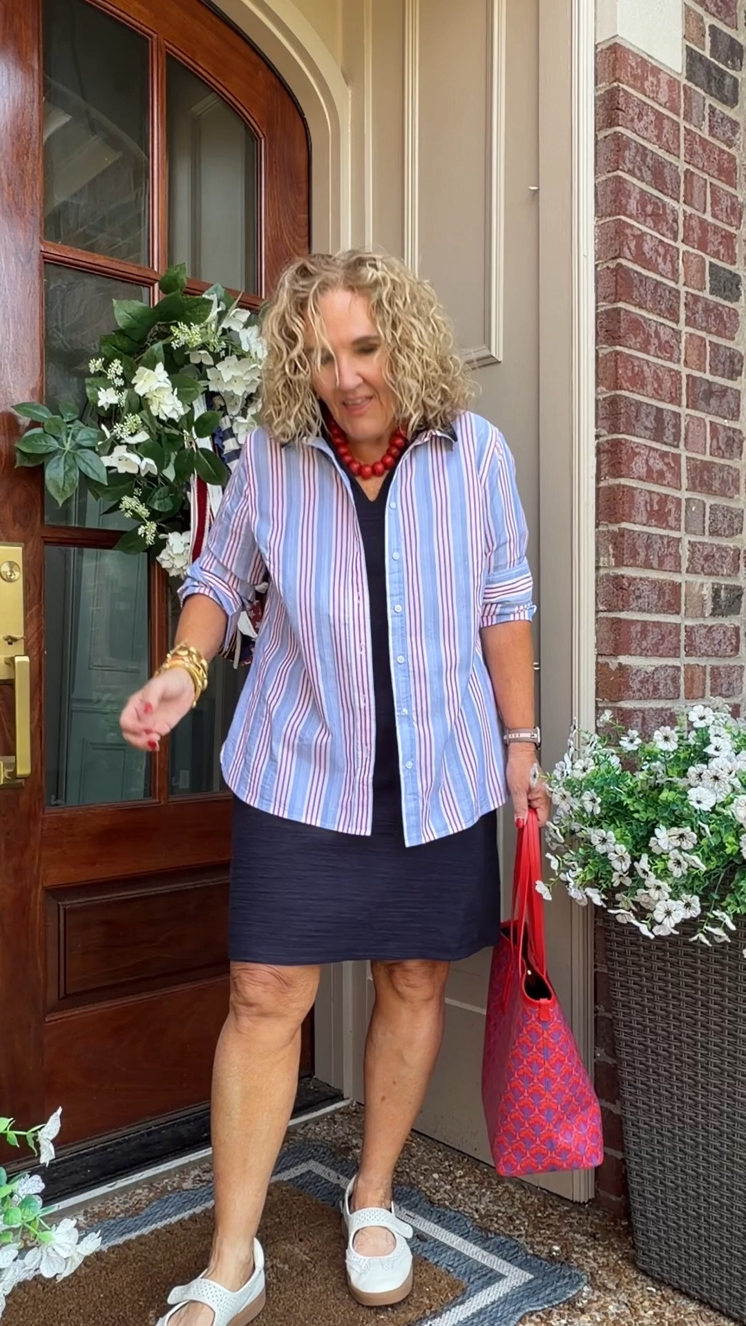 Blouse size medium. 
Tshirt dress with pockets size medium petite 
My bag is my London souvenir but I’ll link a few more affordable options

#LTKOver40 #LTKootd #LTKSeasonal