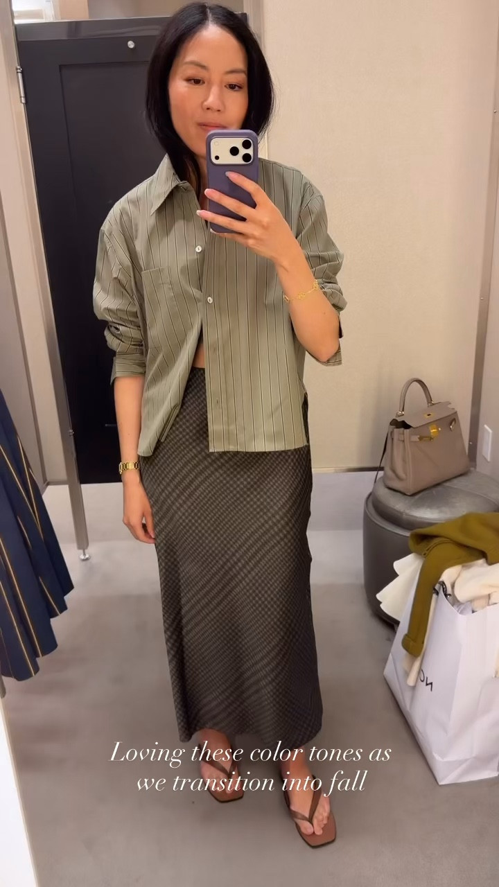 Fitting room diaries: sale edition!

Can you tell I’m loving navy and green??

#resortwear
#classicstyle
#longskirt
#summeroutfit
#salealert

#LTKootd #LTKSeasonal #LTKSaleAlert