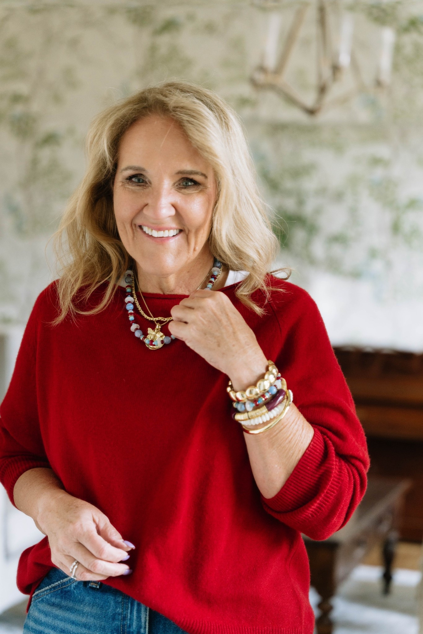 Allie & Bess biggest sale starts at 8 pm CST with code BLKFRI
Stock your cart now and check out right at 8

For the bracelet stack I get the middle size
For the necklace stack I get the 16 inch, but each necklace has a 3 inch extender to make it longer from there

These make great gifts for her. Give the stack or break it up, separate separately and give it to Friends.

#LTKOver40 #LTKSaleAlert #LTKGiftGuide