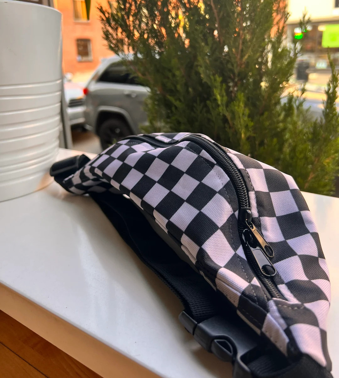 Black & White Checkered Fanny Pack | Crossbody bag for women | Trendy sling bag | Belt bag | Cute... | Etsy (US)
