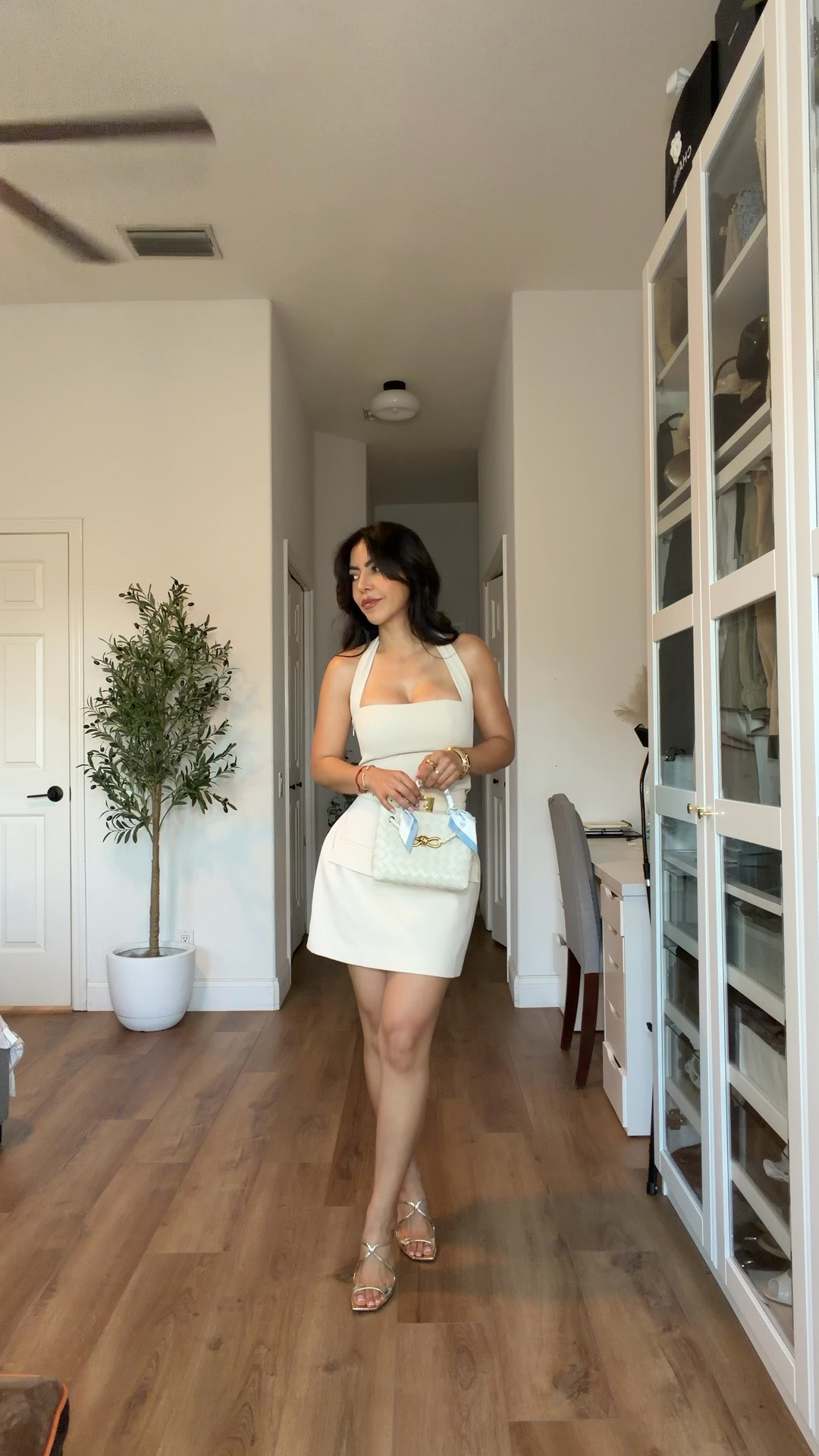 GRWM Summer outfit idea!

I love this neutral outfit! Im wearing a cream halter top with a mini skirt! I’ll link a few similar skirt options as well!

White skirt, mini skirt outfit, date night outfits, neutral outfit, summer outfit idea

#LTKSaleAlert #LTKgrwm #LTKSeasonal