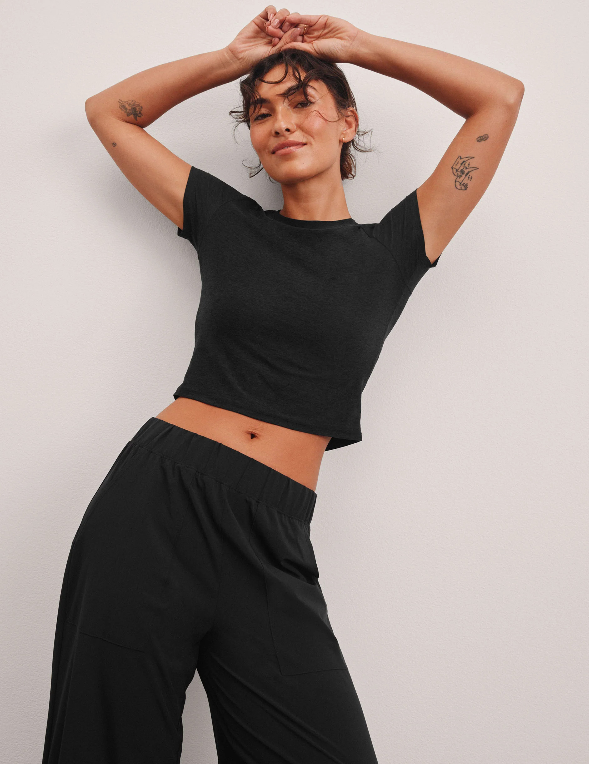 Featherweight Cropped Tee | Beyond Yoga | Beyond Yoga