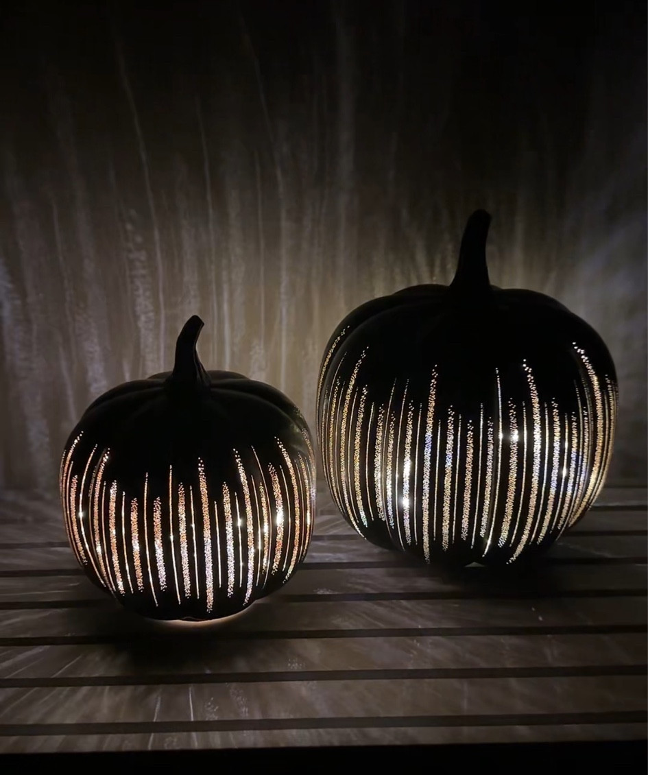 The most beautiful sparkly light pumpkins

#LTKFallSale #LTKHome #LTKSeasonal