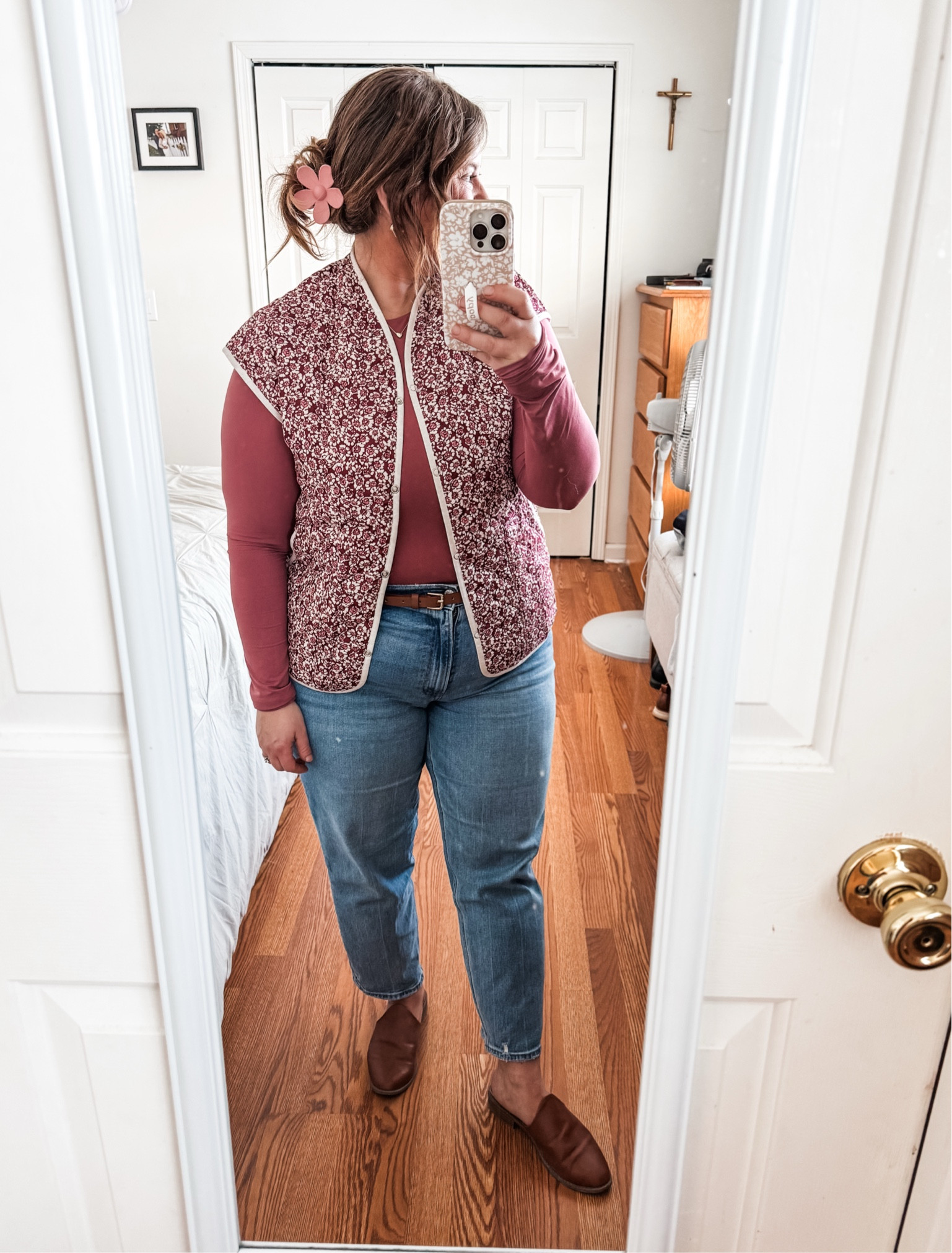 Valentine’s Day outfit 
Causal outfit 
Quilted vest (large)
Jeans (32 petite)

#LTKMidsize #LTKSeasonal #LTKPetite