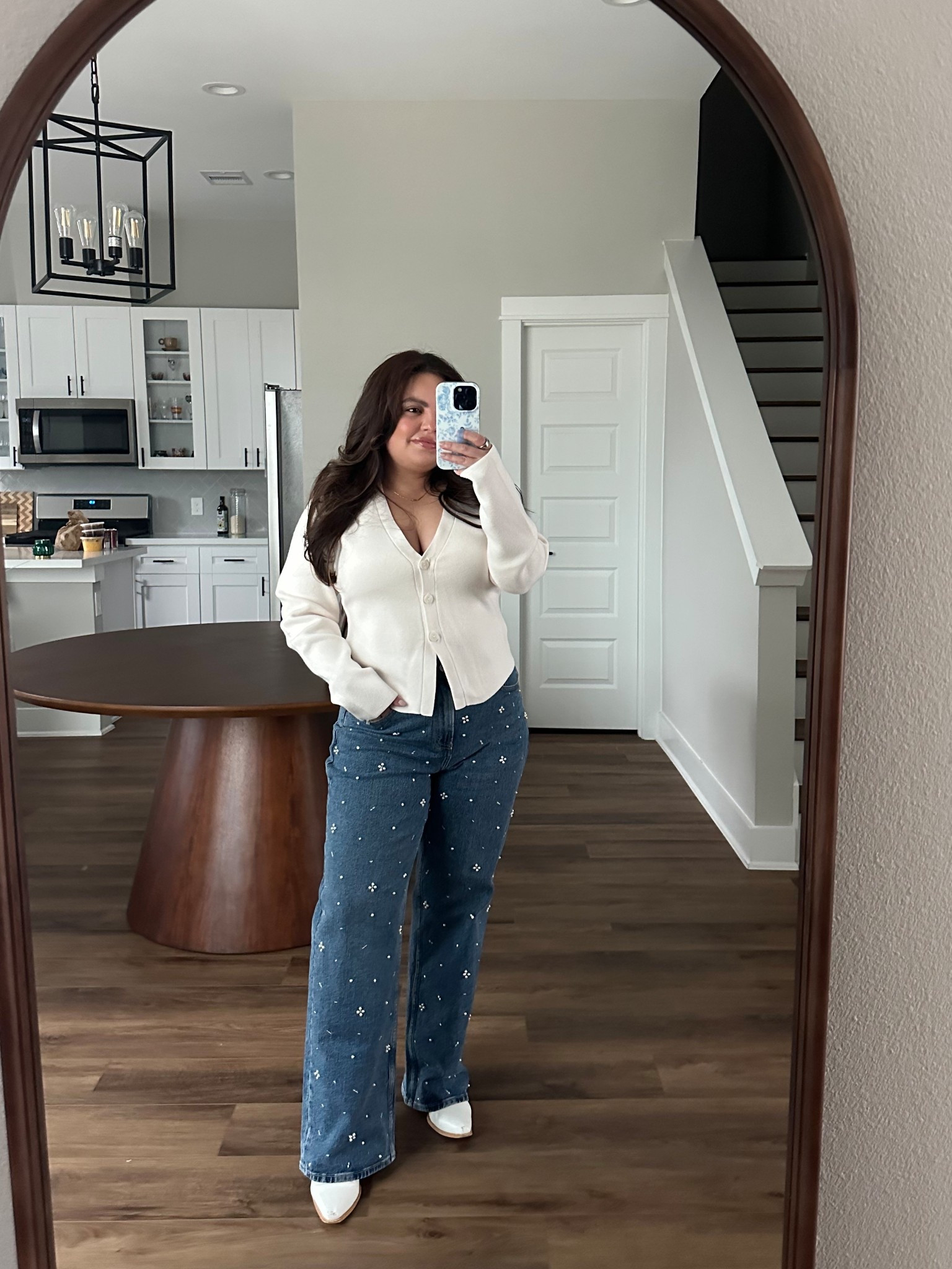 Casual bridal look, pearl denim jeans, white cardigan , casual look, wedding expo, Abercrombie find 

#LTKPetite #LTKootd #LTKWedding