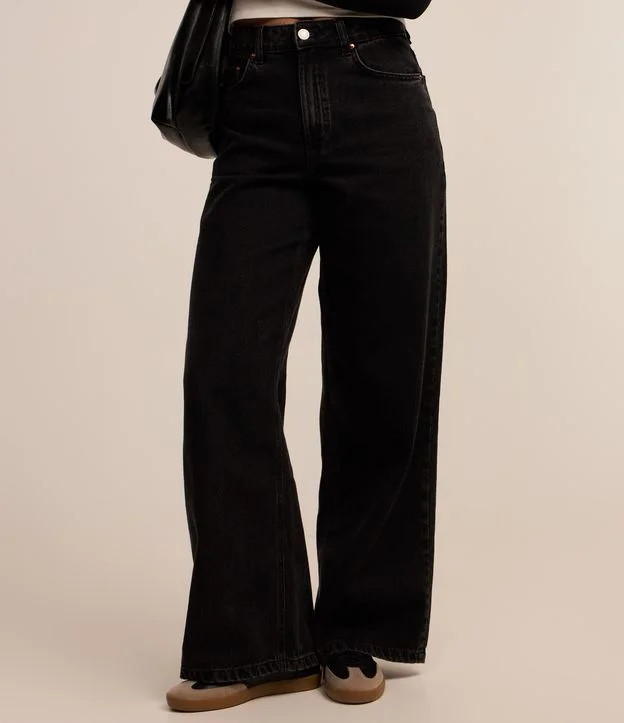 Calça Wide Leg Jeans com Cintura Alta e Barra Corte a Fio Preto | Renner (BR)