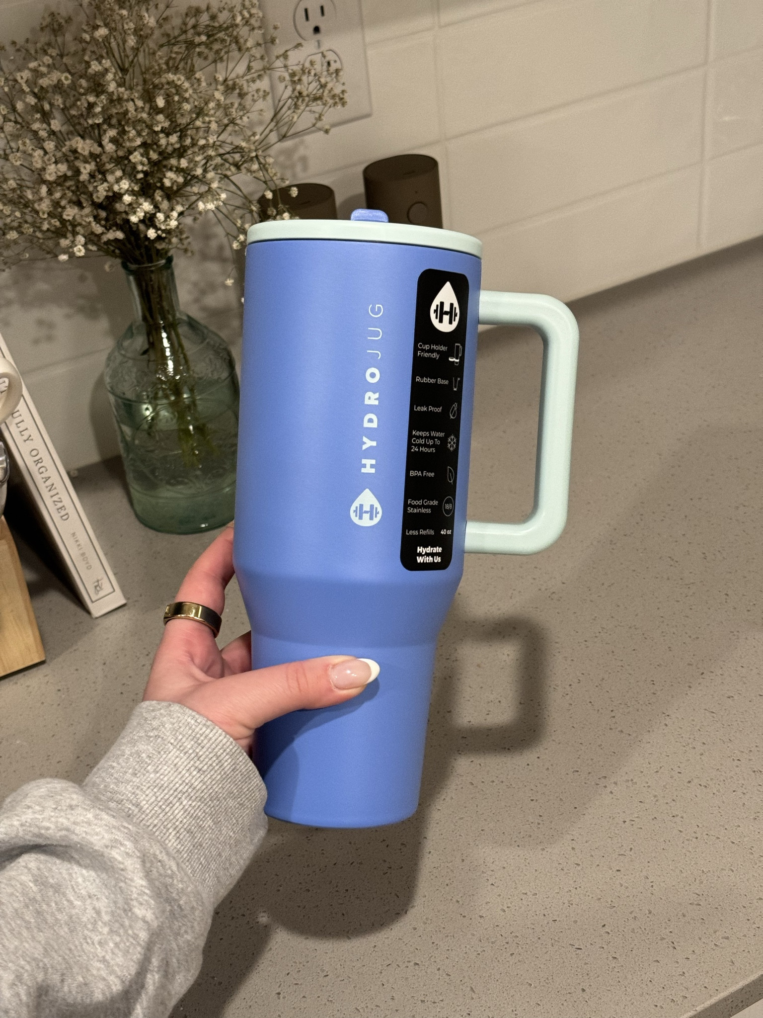 the CUTEST hydrojug!! I love these water bottles, this is my 4th one😂🤭

#LTKfindsunder50 #LTKhome #LTKsalealert