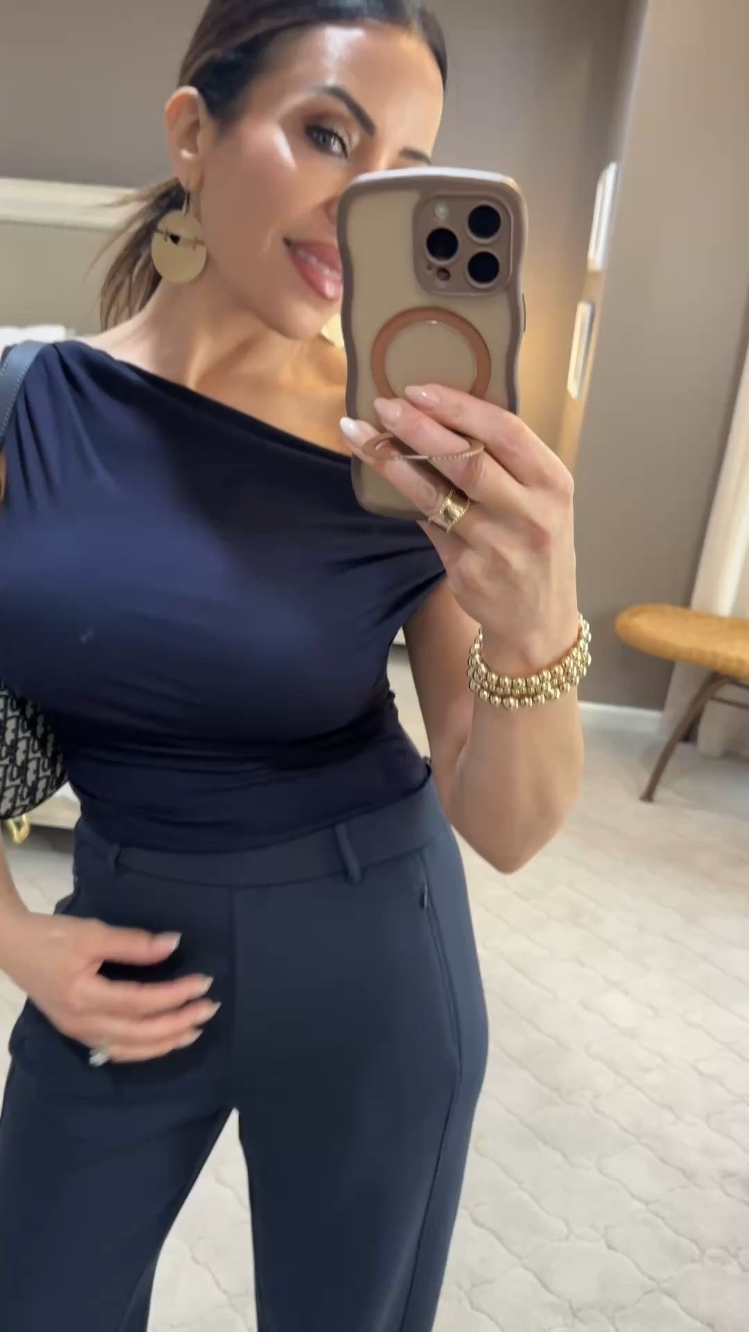 The struggle of finding the right strapless bra is officially over. 🙅‍♀️ This one-shoulder top from OGL has a fully built-in bra that actually keeps you supported all day. Check out of their styles and wear what you want this summer!
Code Liz gets you 20% off!
#ogl #oglbrami