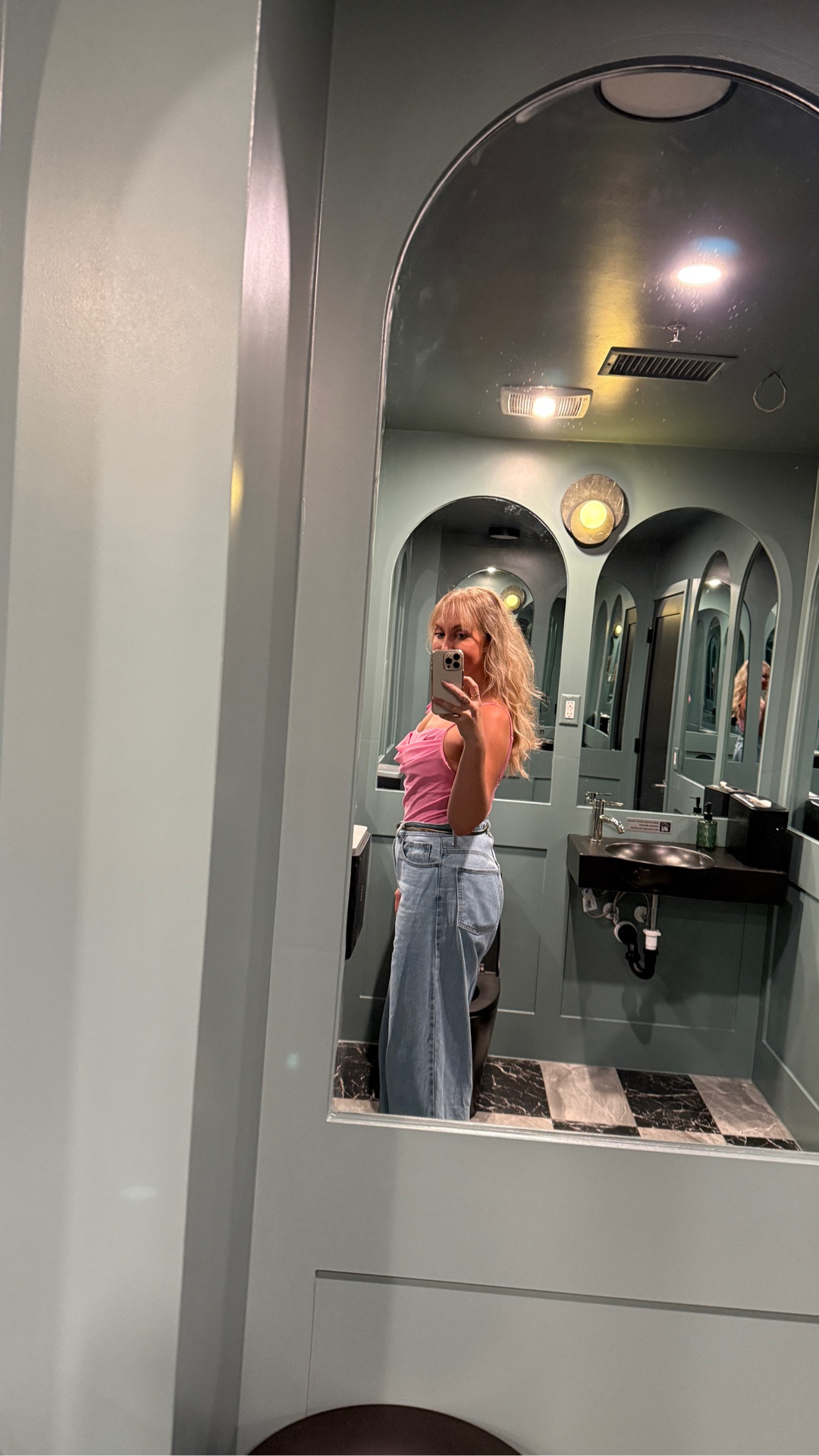 Extra High-Rise, Wide Leg jeans! 

#LTKSaleAlert #LTKFindsUnder50 #LTKautumn