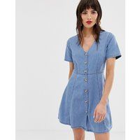 ASOS DESIGN denim tea dress with mock horn buttons in midwash blue | ASOS CH