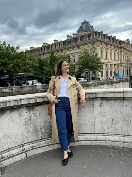 Paris travel outfit 

Sezane white button down shirt 
Abercrombie jeans
Trench coat
Ballet flats 

Simple and minimalist French inspired fashion 

#LTKSeasonal #LTKStyleTip #LTKTravel