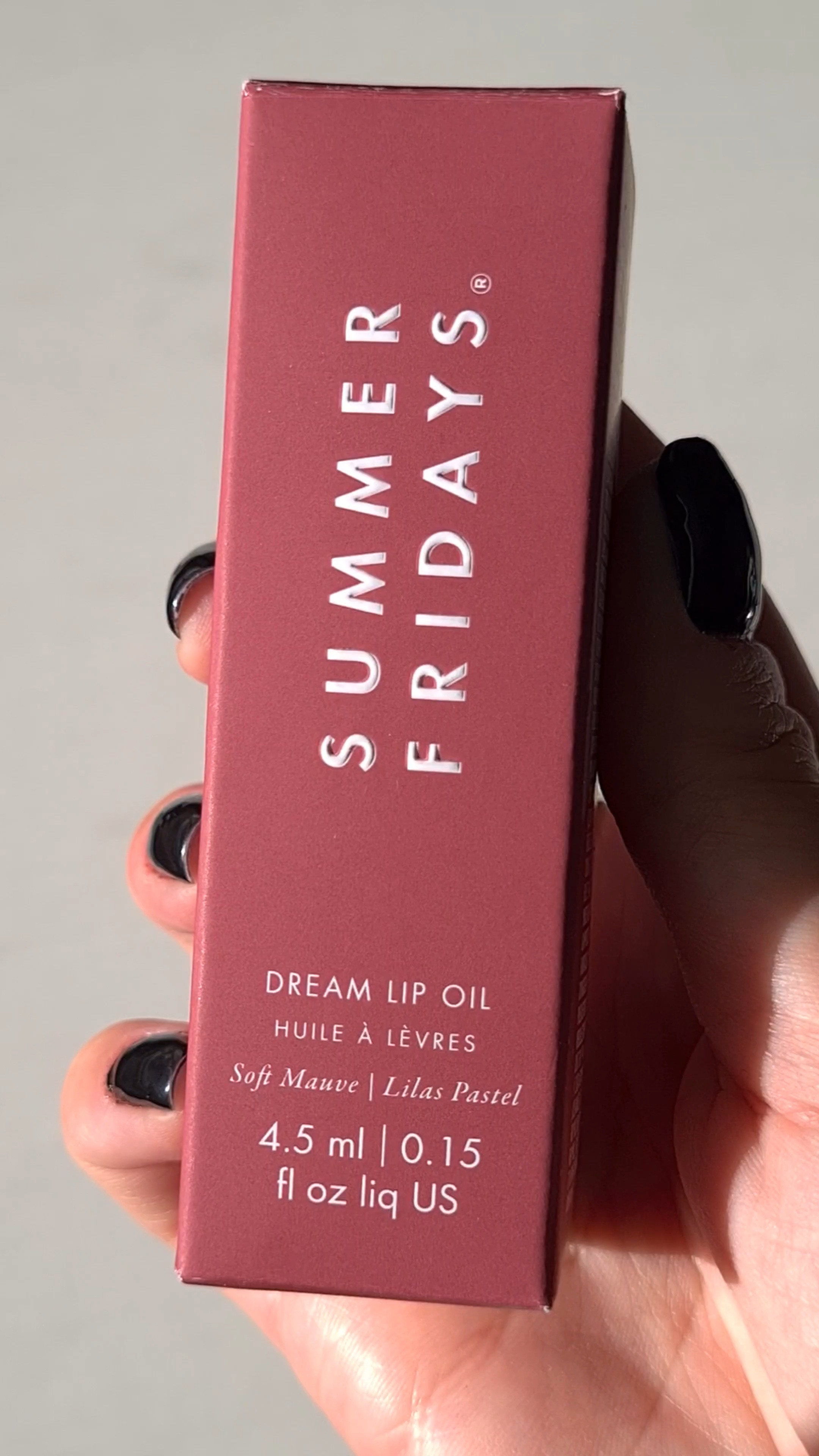 If you’re not usually a fan of lip oils, the Summer Fridays Dream Lip Oil may just change your mind 😍! It’s a lightweight yet hydrating oil, no stickiness and no tingle! This is the shade: Soft Mauve 💕 || Summer Fridays, Lip Oil, Tinted Lip Oil #LTKxSpaceNK

#LTKVideo #LTKGiftGuide #LTKSeasonal