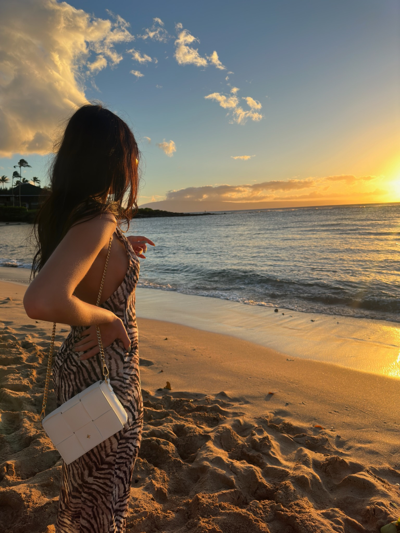 Resort dress and purse from hawaii🫶🏼🌺

#LTKSale #LTKsalealert #LTKtravel