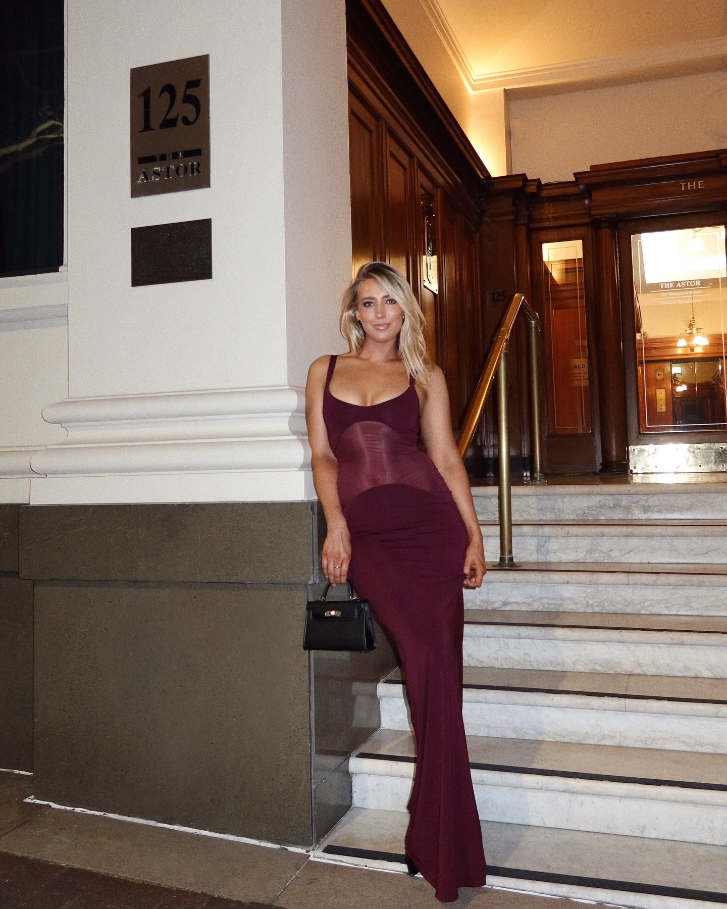 Went out in the dress of my dreams 🍷🍷🍷 @helsastudio