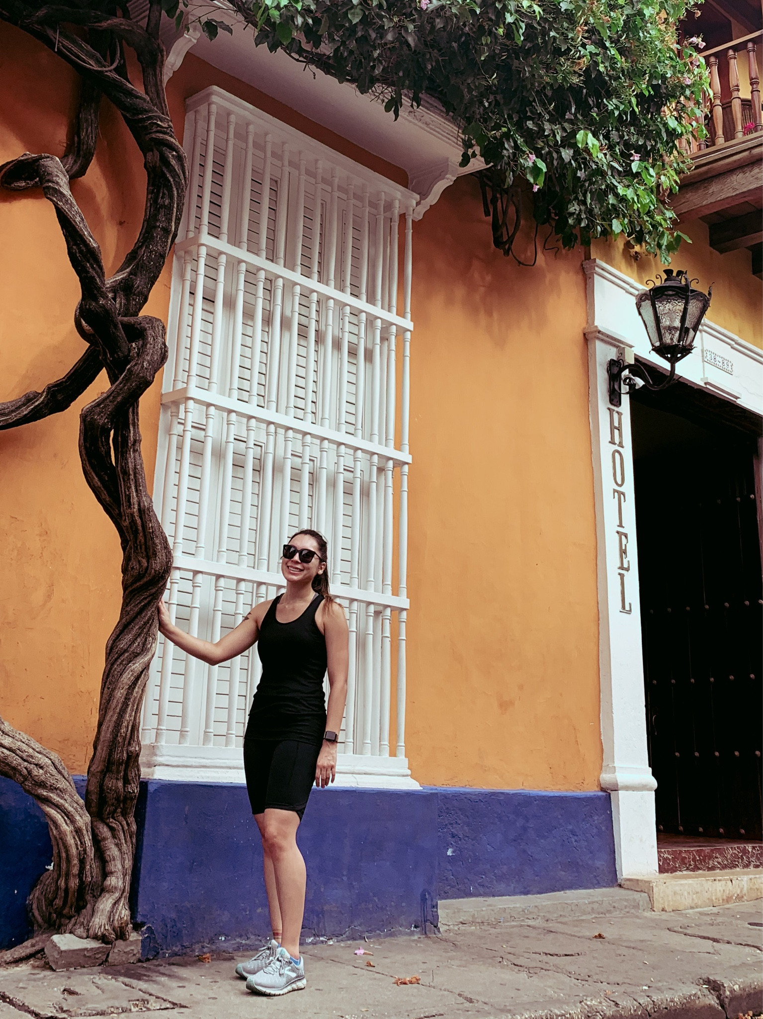 Walking outfits, athletic look, walking shoes, running shoes, yoga shorts, outdoor travel, vacation outfit, airport outfit, fit girl looks 

#LTKshoecrush #LTKfit #LTKtravel