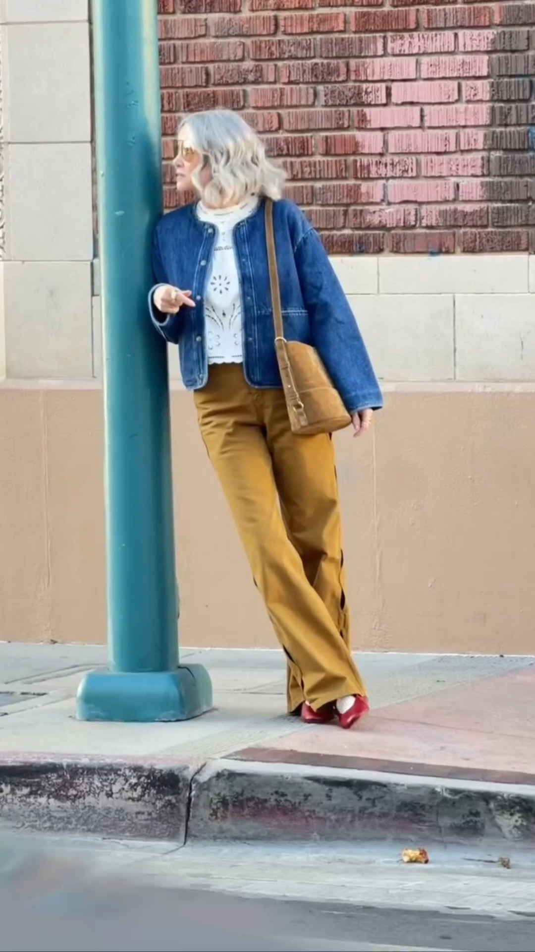 I have never gotten so many compliments on a pair of pants @sezane #pants #sezane #springoutfitideas

#LTKOver40 #LTKgrwm #LTKValentine