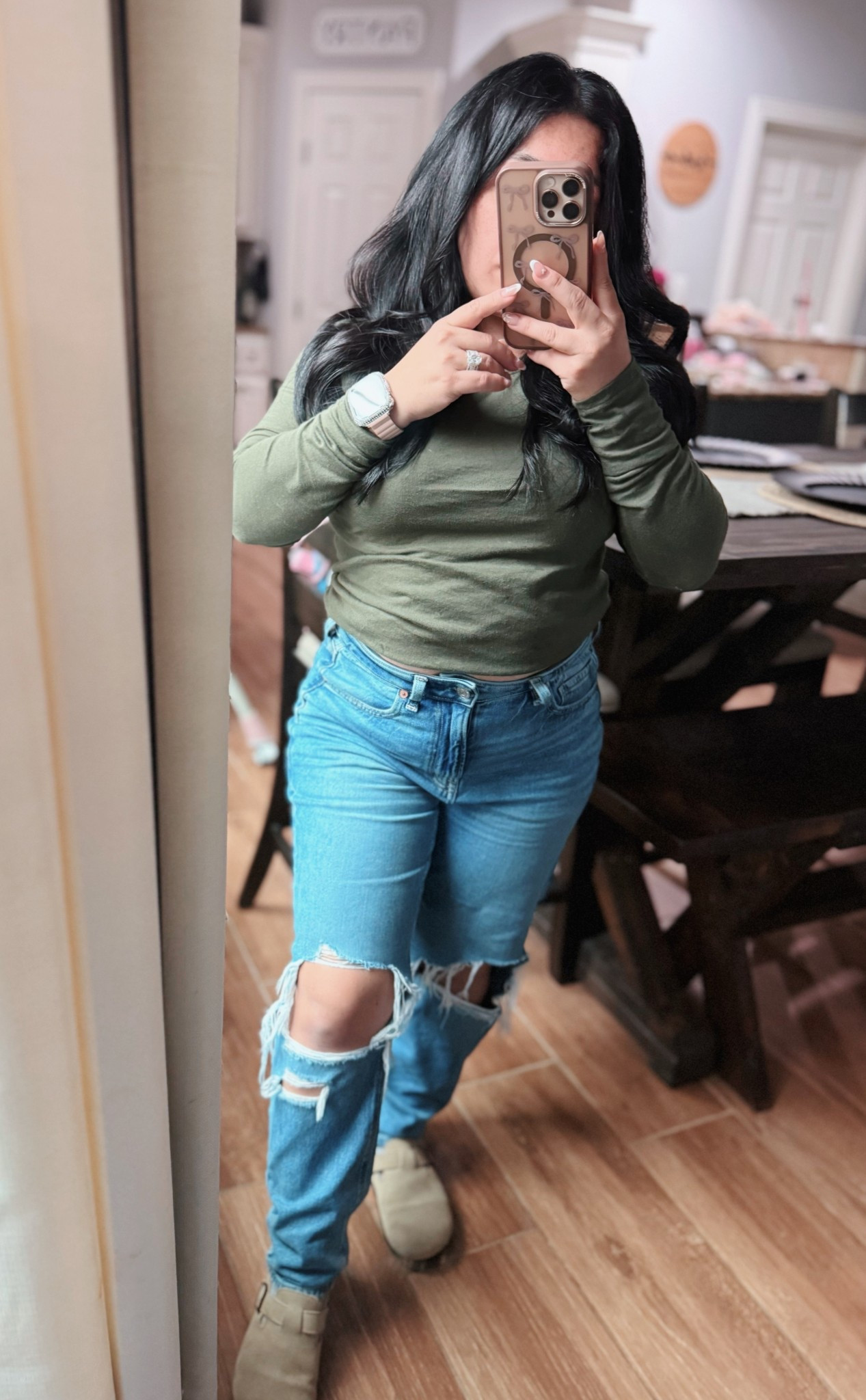 Very casual mom ootd ☺️

#LTKootd #LTKmomlife #LTKPetite