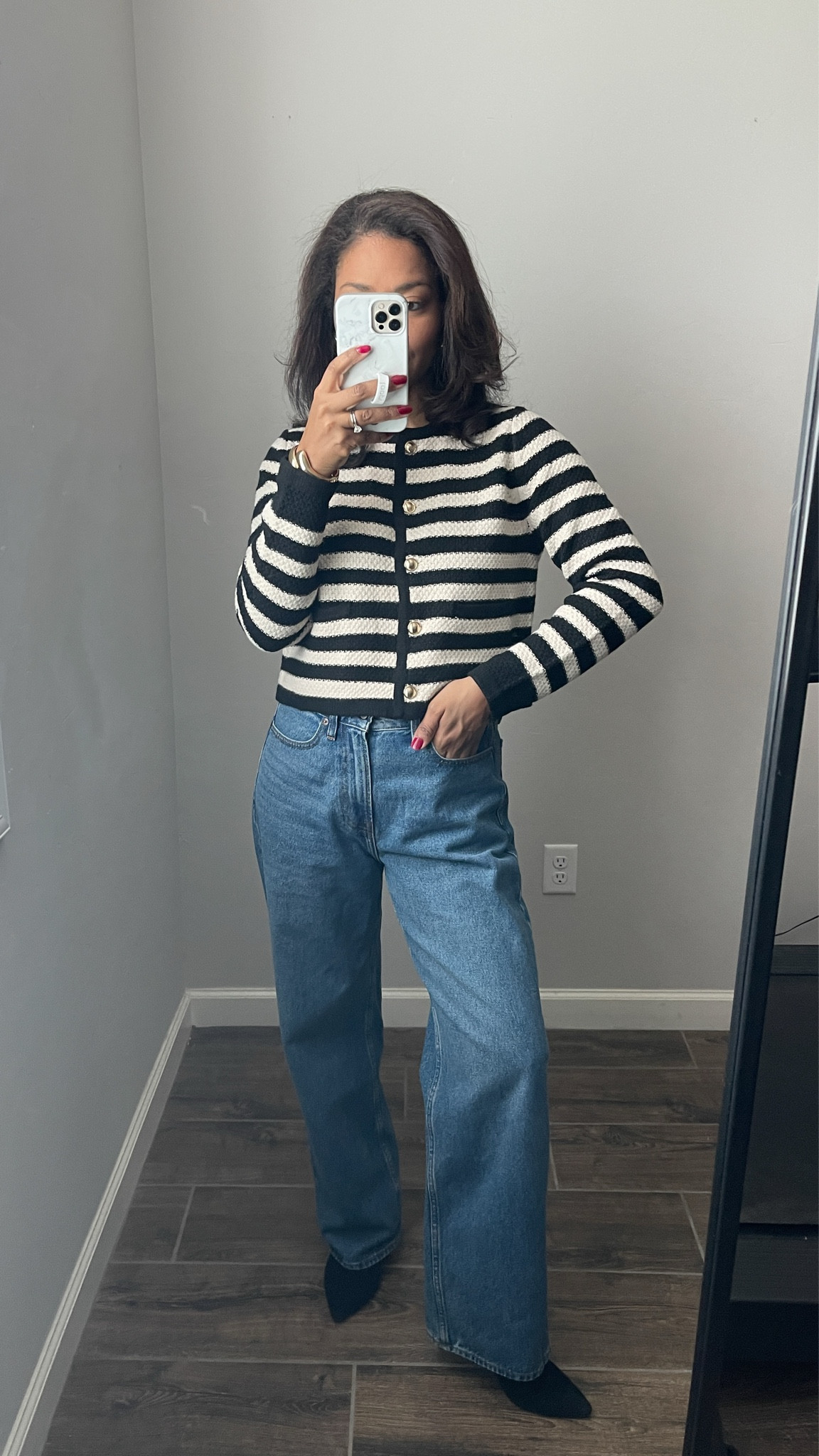 Ootd details! Wearing a small in cardigan and jeans are size 27 regular 
Outfit of the day, winter outfit, winter outfit ideas 

#LTKFindsUnder100 #LTKStyleTip #LTKFindsUnder50