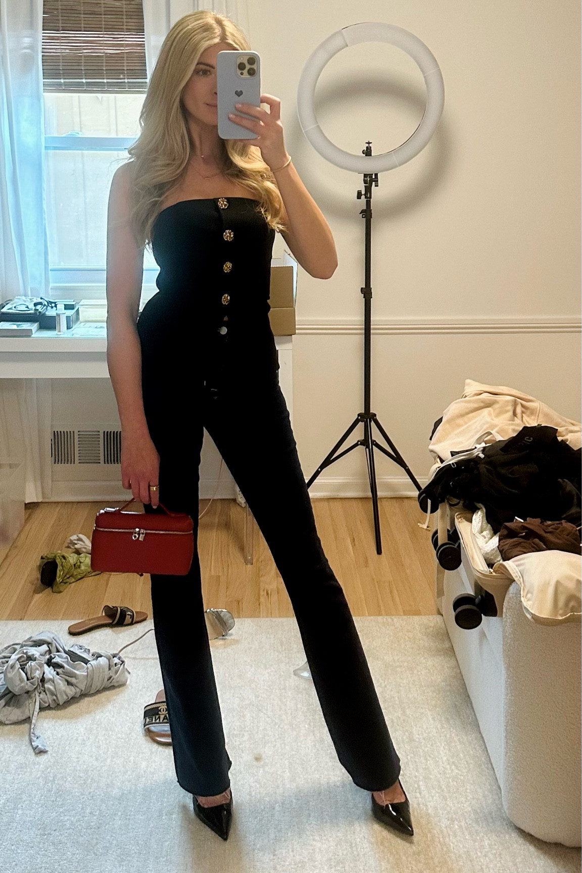 If you don’t wanna drop thousands, I got you. Shoes run true to size. I’m a 7.5 and they fit perfectly also incredibly comfortable! Just ordered the pouch and burgundy for fall 🍂

#LTKFindsUnder50 #LTKShoeCrush