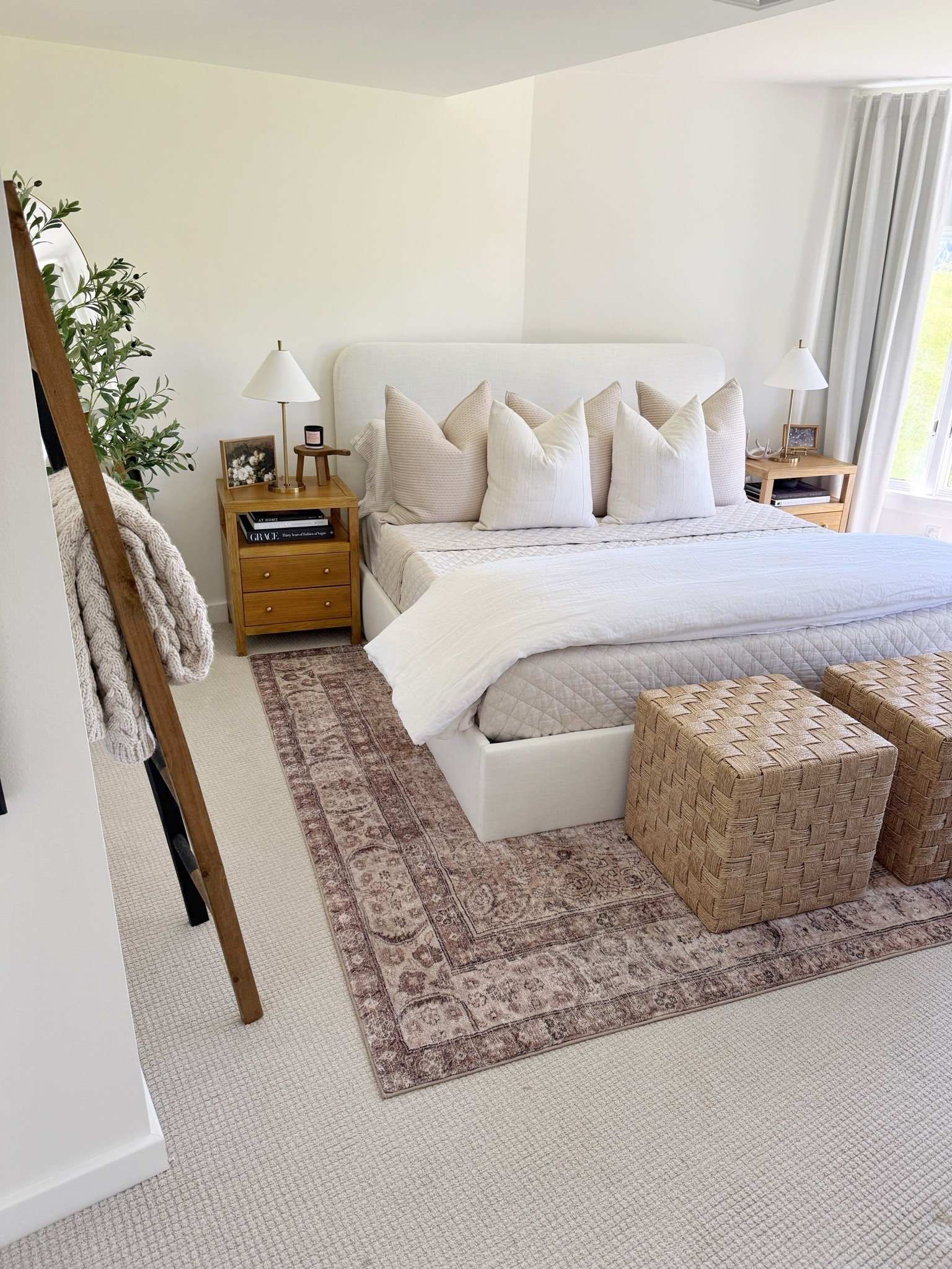 Neutral cozy guest bedroom 🛏️

Bedding
Low-tox
Rug
Nightstands 
Bed decor

#LTKHome