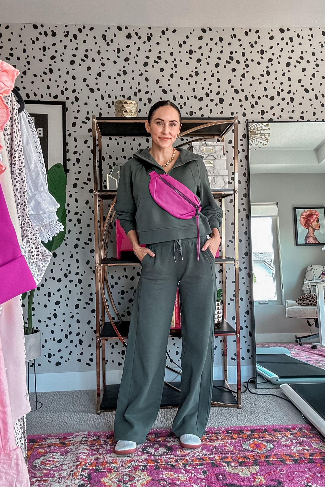 Give me all the wide leg pants, especially with loungewear 😍