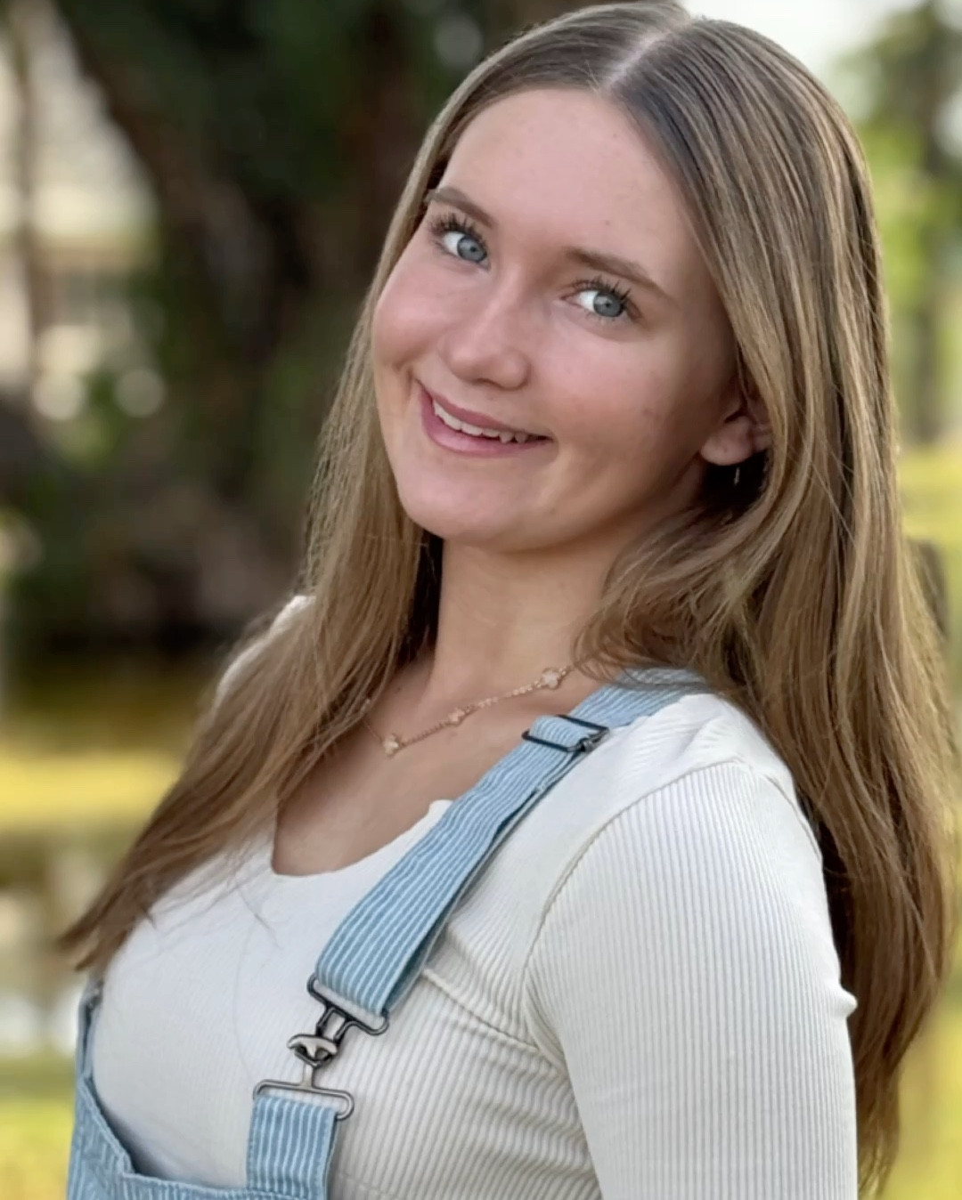 Easy summer staple you’ll wear on repeat 🤍 This denim overalls dress is comfy, cute, and perfect for everyday errands, brunch, or a casual day out. Just throw on a tank or tee underneath and you’re good to go ☀️ #effortlessstyle

#LTKstyle #LTKsummer #denimdress #overallstyle #summeroutfits #casualcute #everydayoutfit #ootd #denimvibes #summerfashion #easyoutfits #trendystyle #outfitinspo #casuallooks

#LTKootd #LTKU #LTKSaleAlert