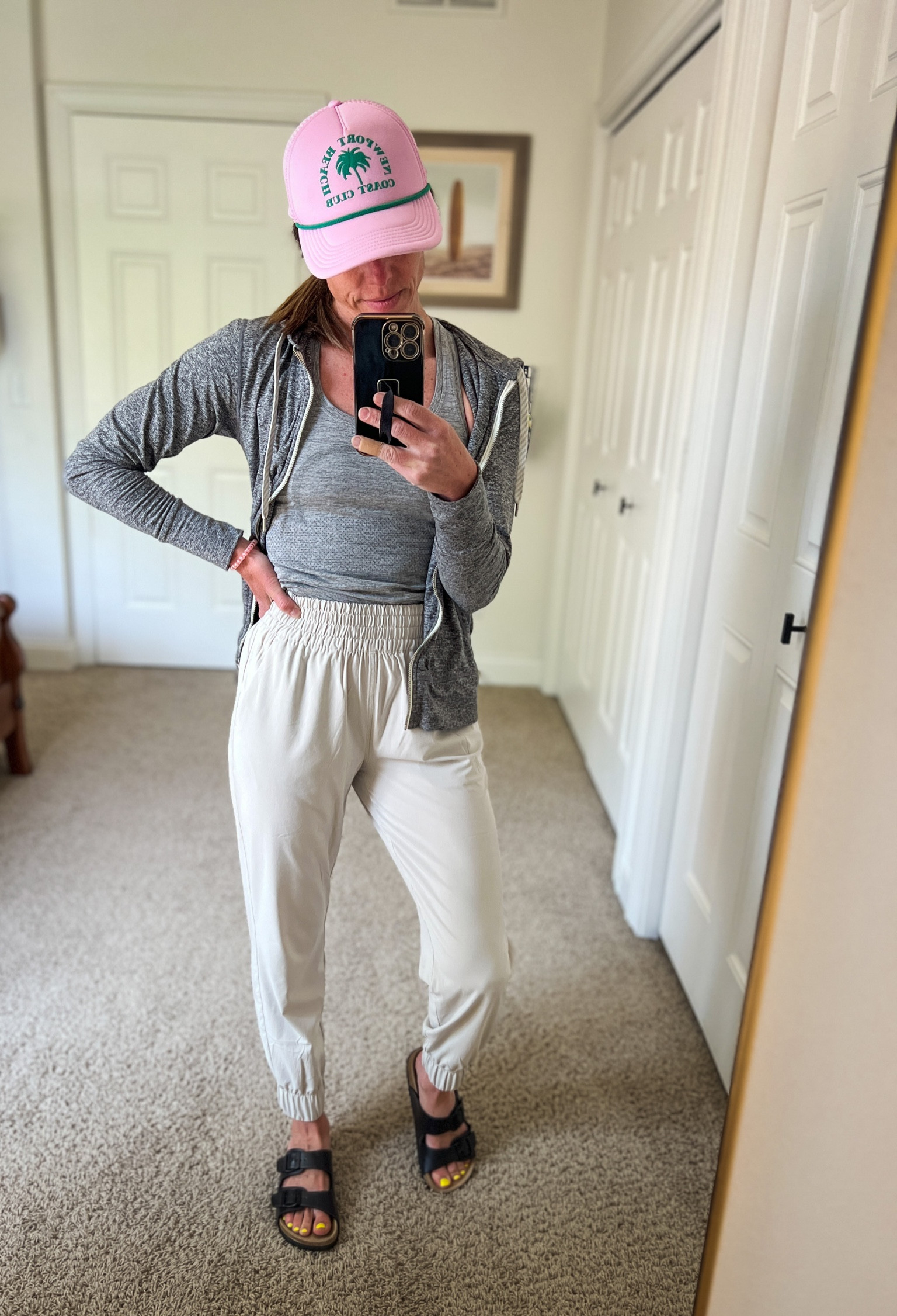 If I could live in only one outfit, it would be this!
Vuori joggers (xs)
Swiftly tank (size 4)
Vuori halo performance full zip (xs)
Cloud bra (4)
Birk dupes - got TTS 

#LTKunder100 #LTKunder50 #LTKsalealert