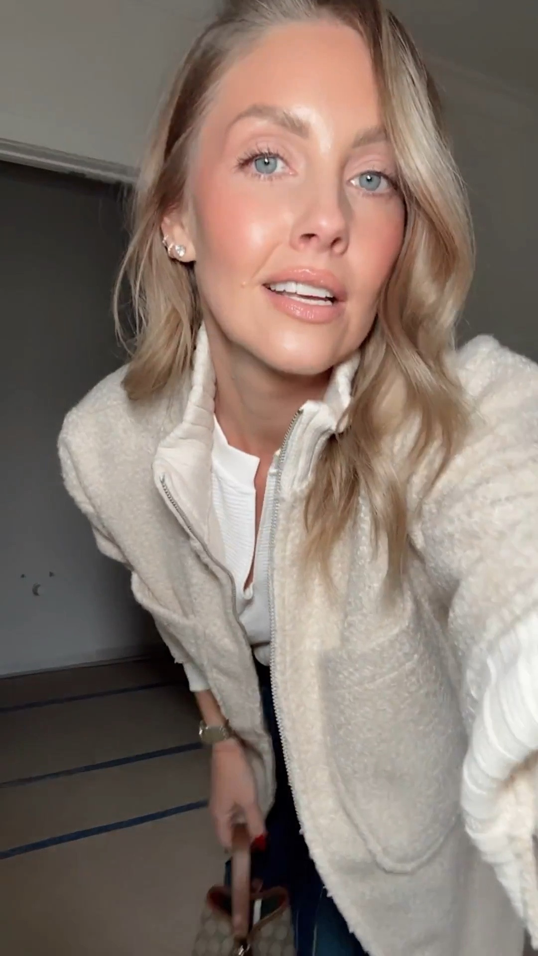 Jacket on sale now 🔗🔗

XS jacket / XS ribbed top / 24 jeans / slides are true to size 

Jacket, evereve, z supply, slides, jeans, going out outfit, errands outfit, Amanda west, Almostreadyblog


#LTKOver40 #LTKSaleAlert #LTKootd