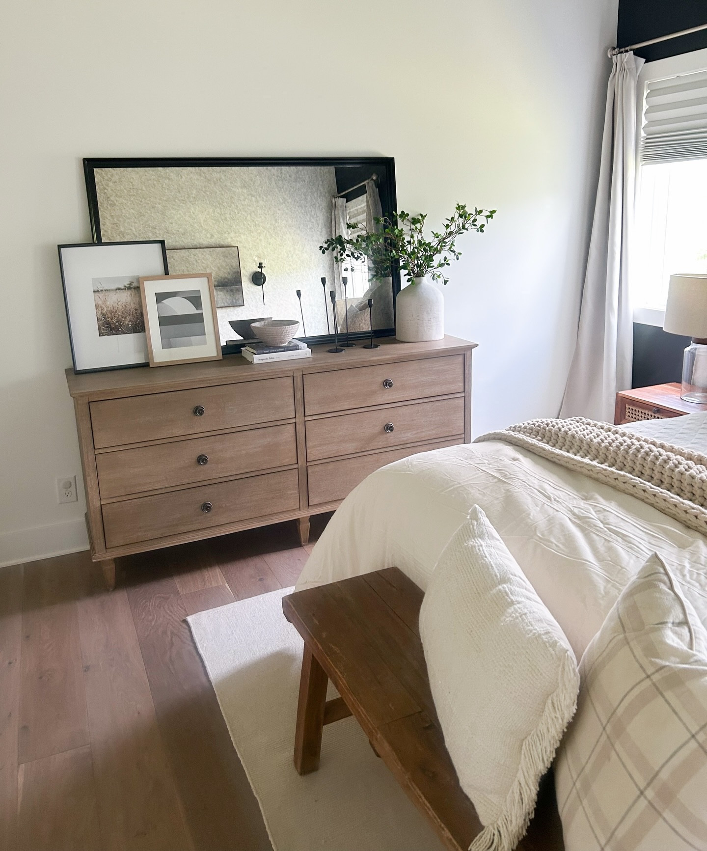 Sunday stills.🤎🤎🤎

I hope you had a great weekend!  Sharing some of favorite home views.

If you’re looking to elevate your space with timeless, neutral decor, you’re in the right place 🏡

✨Follow along @lafevreliving1 for simple, affordable ways to create a beautiful home. 
#homedecor #cozyhome #neutralhome #modernfarmhouse #interiordesign homeinspo livingroomdecor cozyliving affordabledecor classicstyle homeideas interiorstyling warmandcozy simpledecor decorinspo

#LTKSeasonal #LTKHome