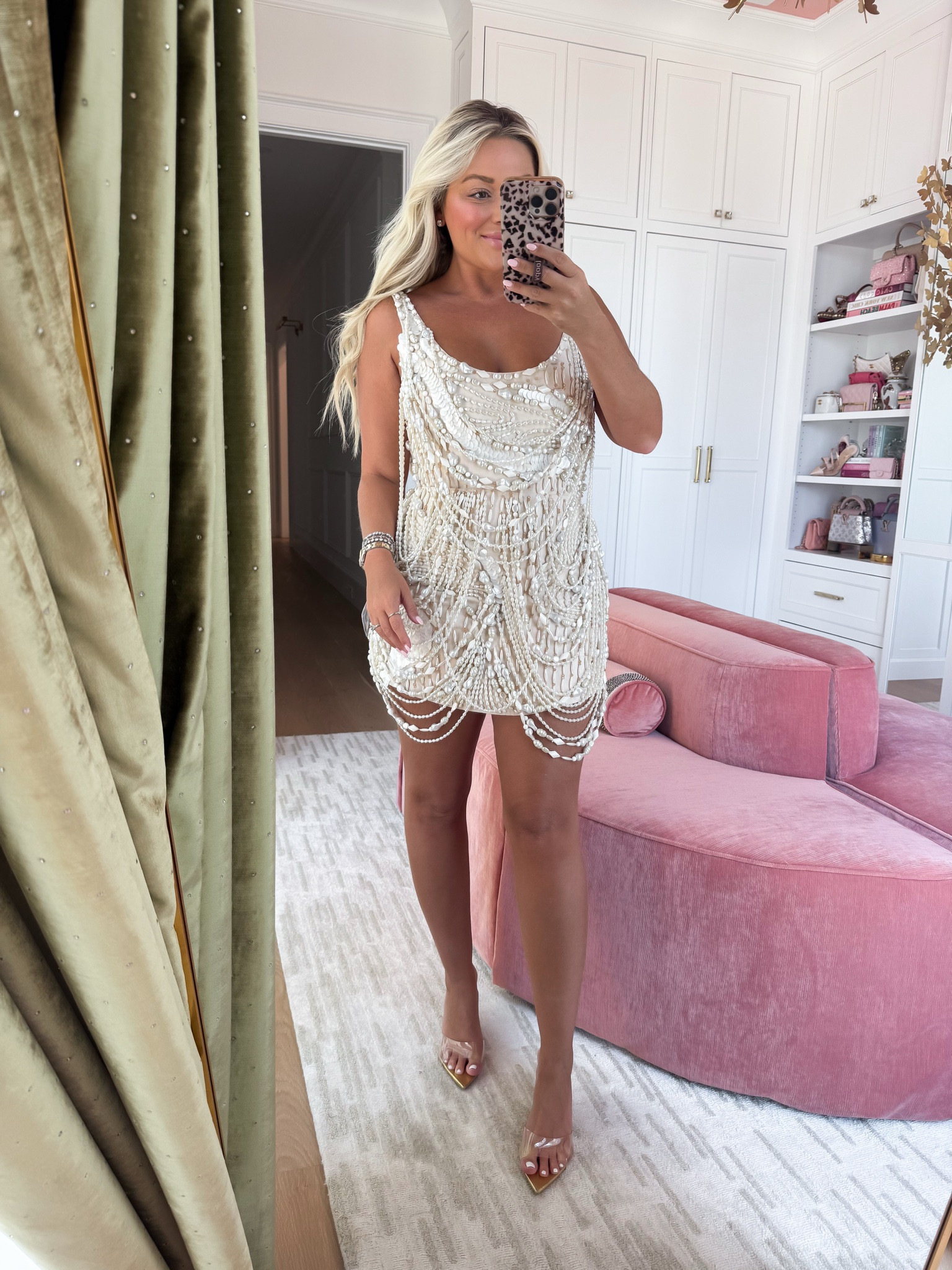The dress is GORGEOUS, the details are unreal!

#LTKootd #LTKgrwm #LTKdayinmylife