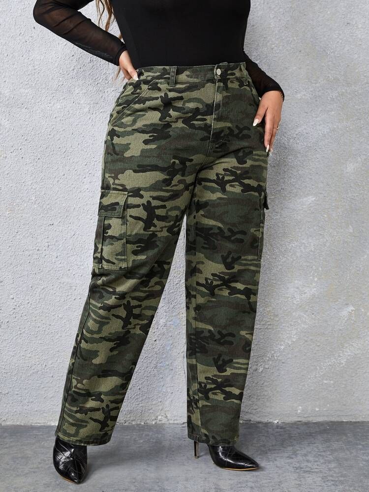 Plus High Waist Camo Print Cargo Jeans | SHEIN