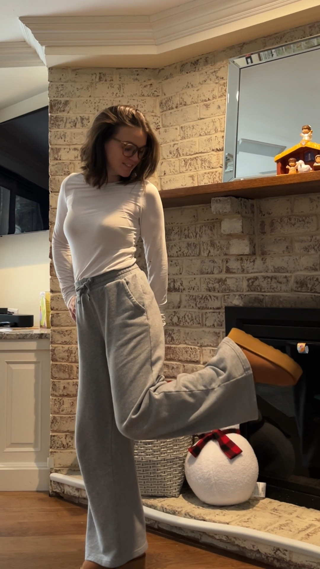 Cozy winter snow day loungewear outfit. Perfect for travel day as well!
Colsie pants by Target- size S
Halogen long sleeve shirt- size XS 
True to size in the booties

#LTKTravel #LTKFindsUnder50