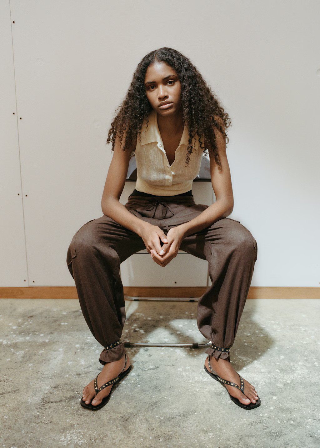 Leather sandals with eyelet straps | MANGO (UK)