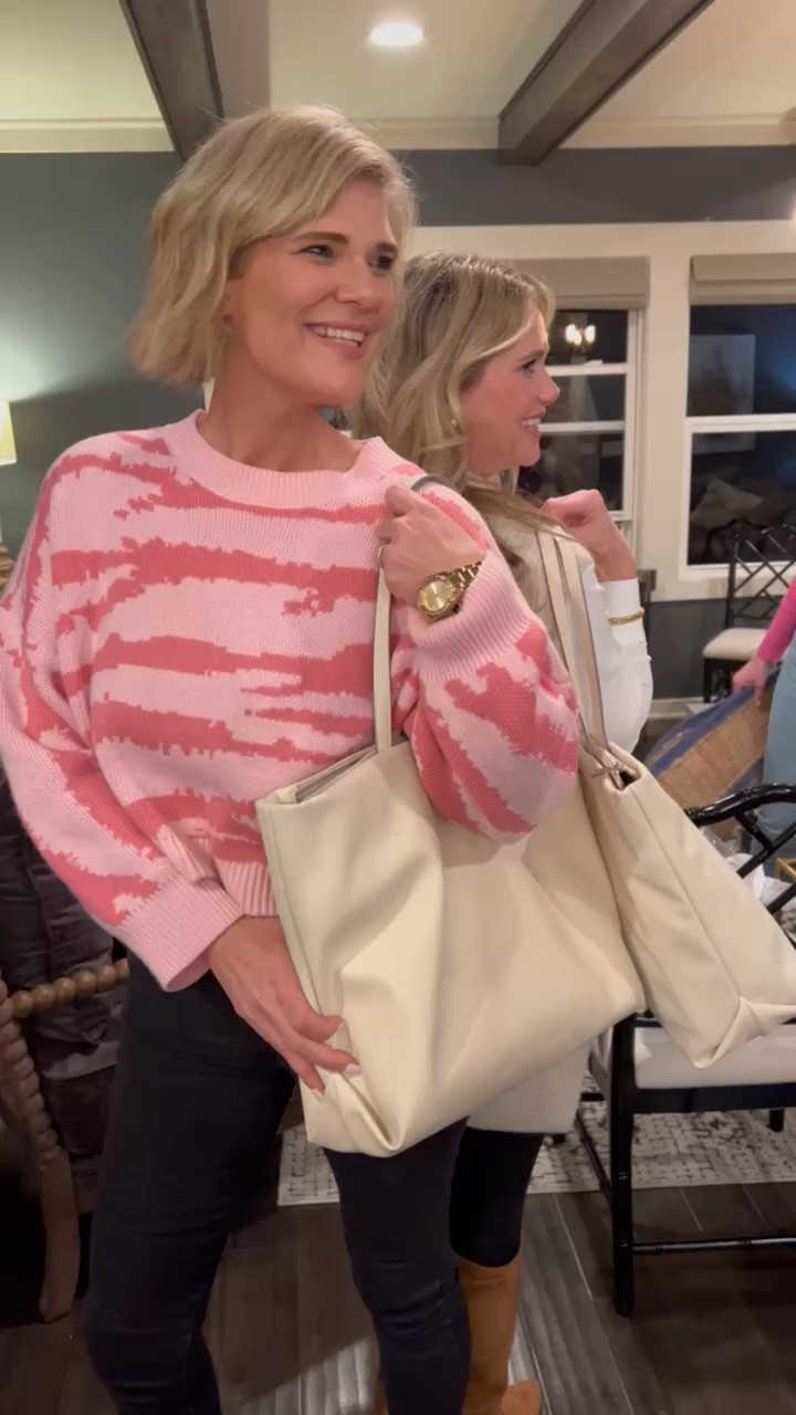 The Target tote // Athleisure tote // work wear // Target purse 

#LTKFind #LTKunder50 #LTKitbag