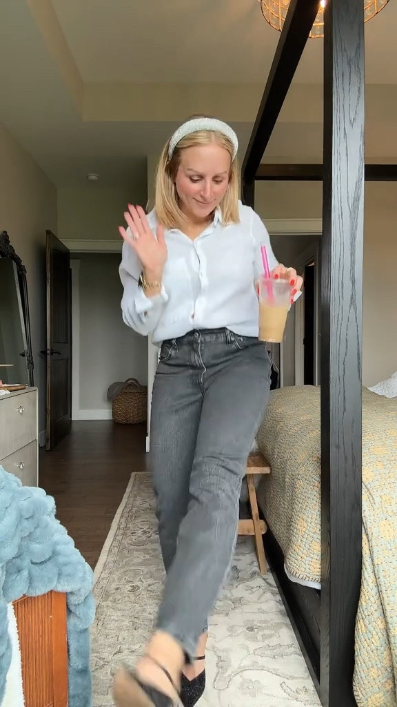 Huge denim sale!! Everything is 25% off and additional 15% off with code DENIMAF ! Make sure to add that on! Linking all the best and true to size 🫶🏼

#LTKxAF #LTKSaleAlert #LTKVideo