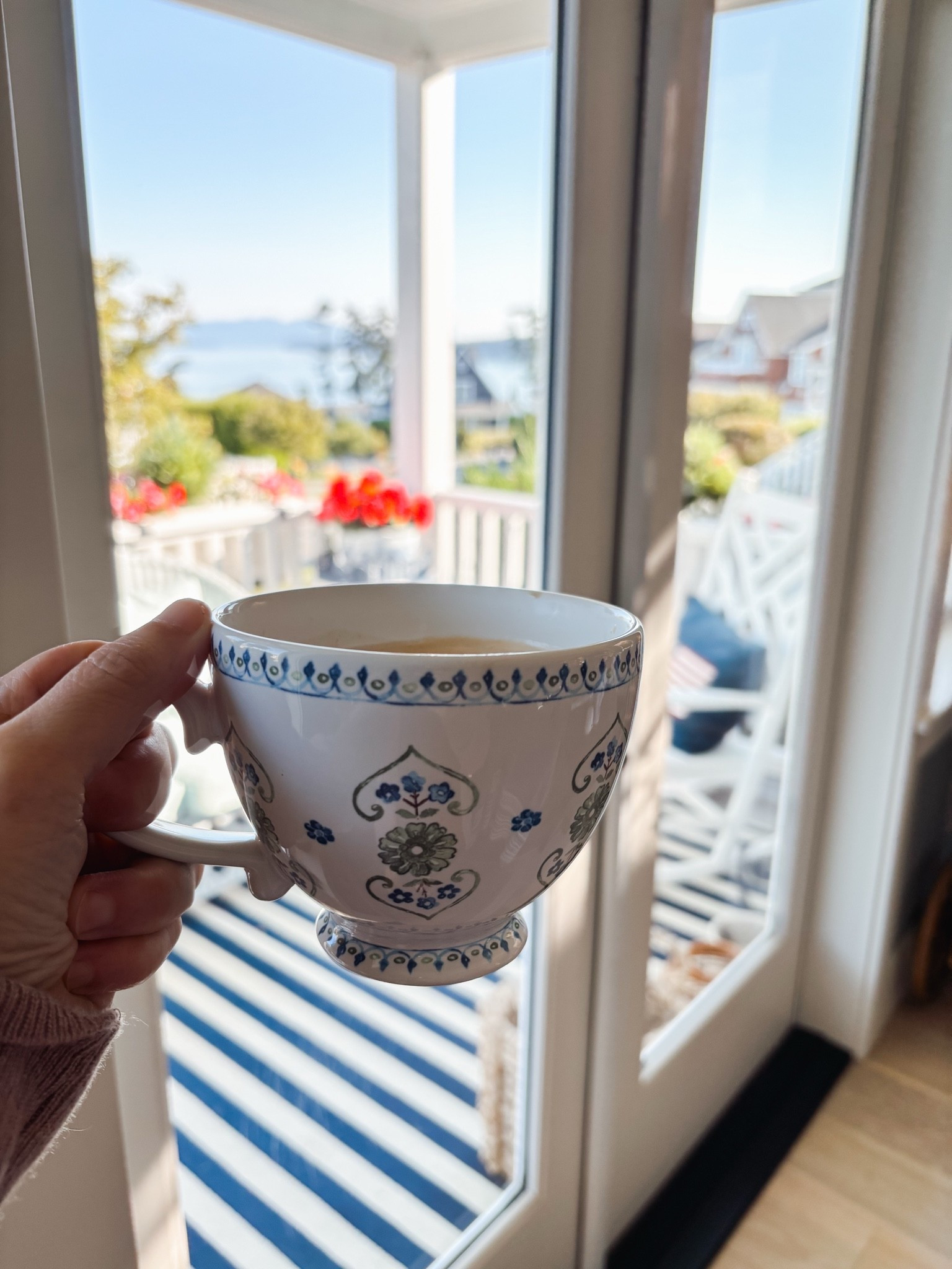 Favorite mug lately ☕️

#LTKSaleAlert #LTKHome #LTKmorningroutine