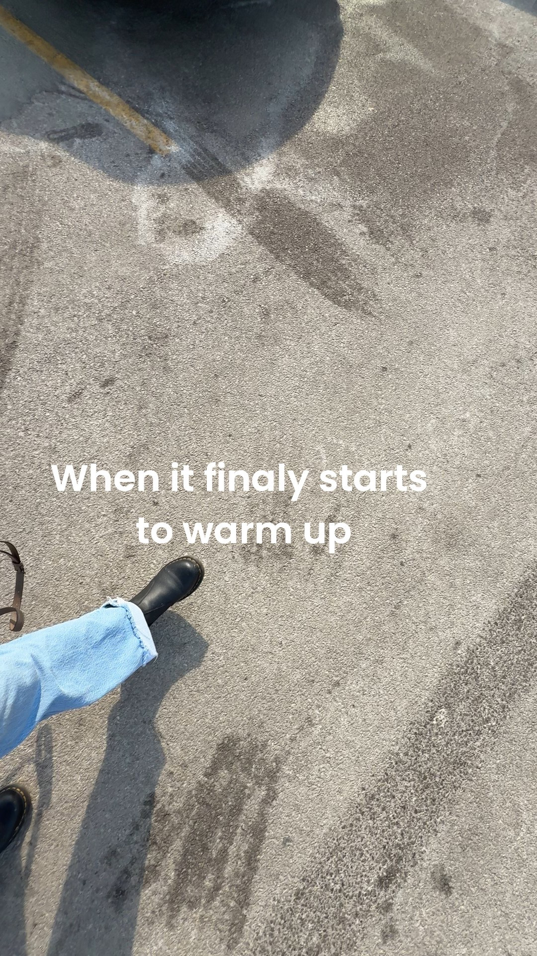 Over 30 degrees AND sunny?!! Yes please!!🎉🎉☀️🕶️

#momlife #momoutfits 

#LTKMidsize #LTKootd #LTKmomlife