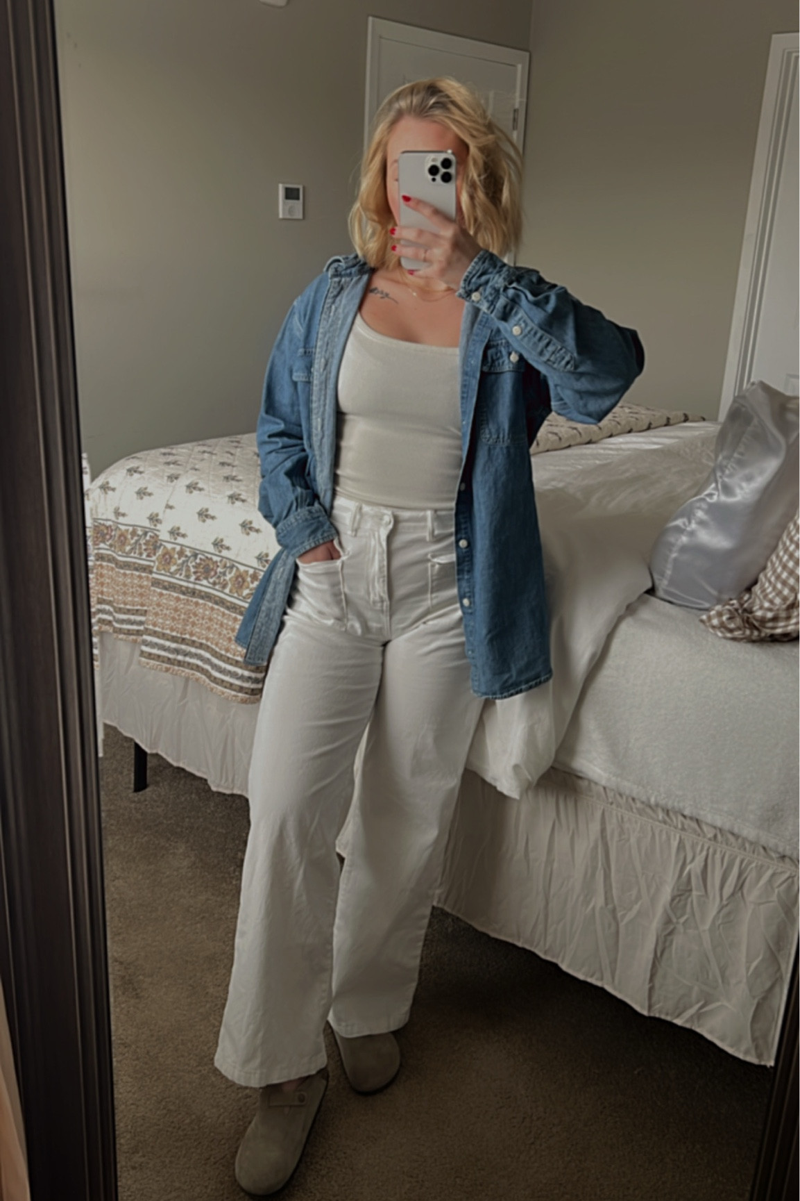 Love these colors together🫶🏼🤍💤


-my exact birks aren’t on here, so I just added the black instead!! 



#LTKGiftGuide #LTKWatchNow #LTKStyleTip