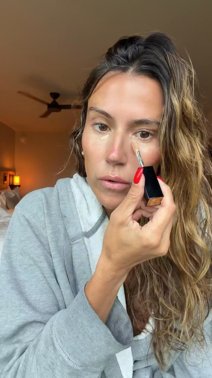 My favorite concealer! This Lancôme concealer is a makeup must have 

Lancome, over 40 makeup routine, under eye concealer, Amazon beauty

#LTKOver40 #LTKmorningroutine #LTKBeauty