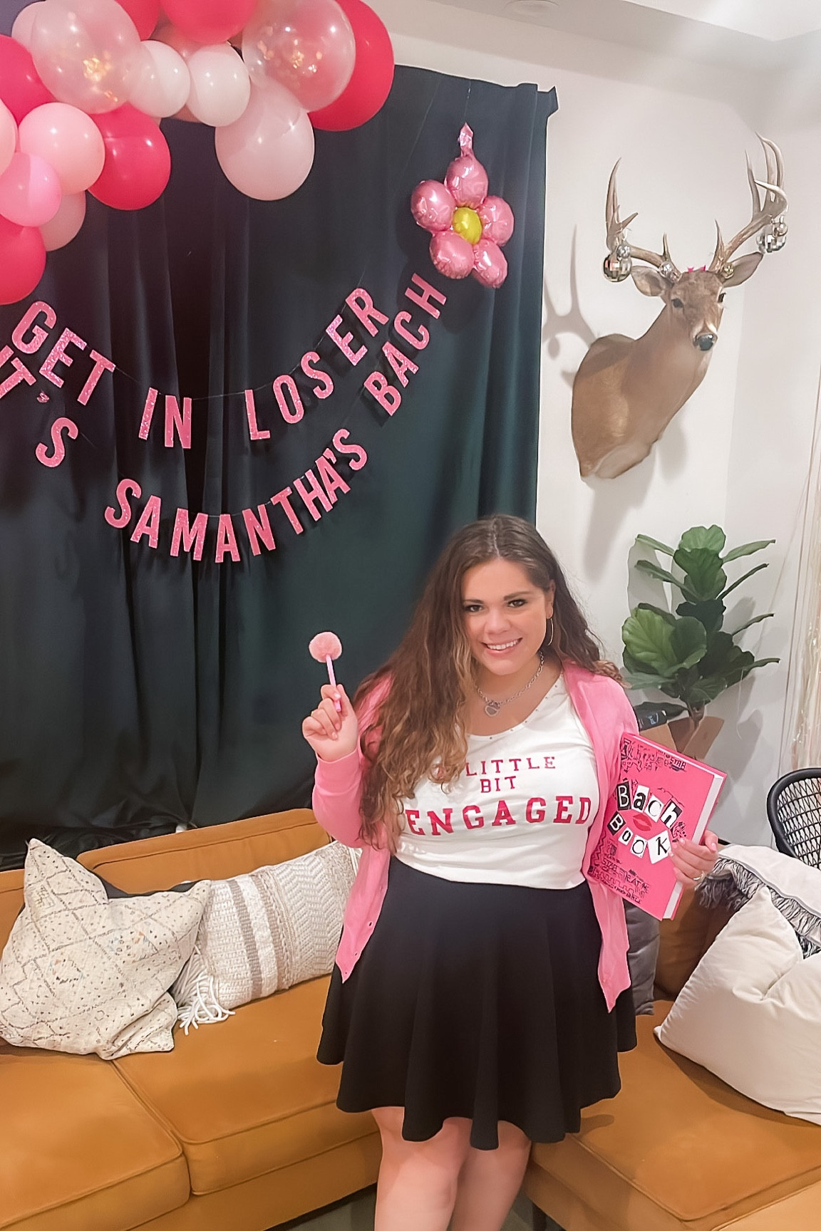 “A little bit engaged” a la Regina George vibes 💕


Y2K Throwbach
Bachelorette party
Mean girls 

#LTKwedding #LTKcurves