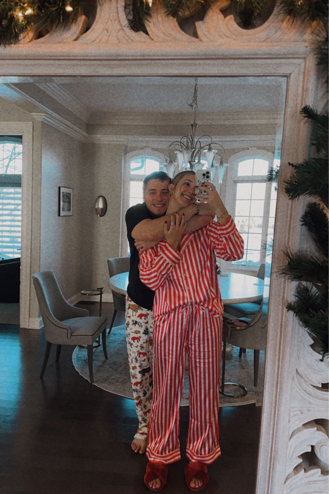 holiday spirit but make it candy cane vibes 

#LTKSeasonal #LTKunder100 #LTKGiftGuide