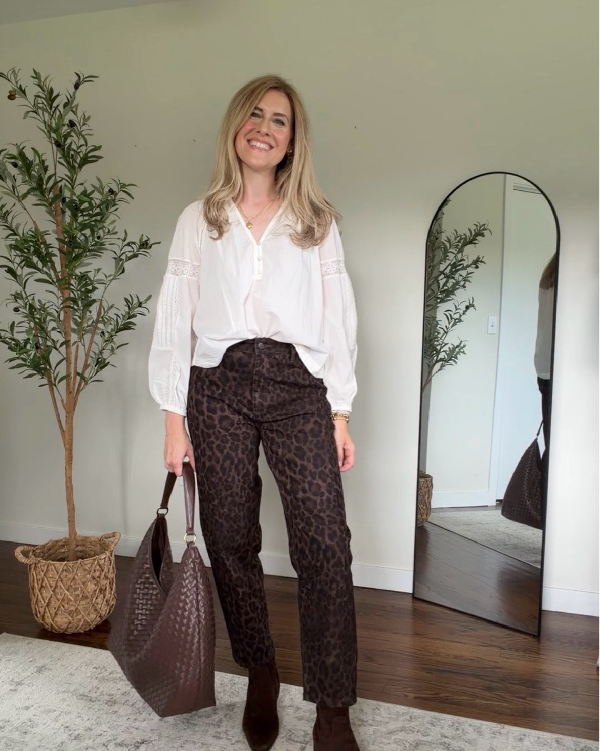 Walmart fall outfit idea with these leopard print barrel jeans, fit is tts. #walmartfashion

#LTKootd