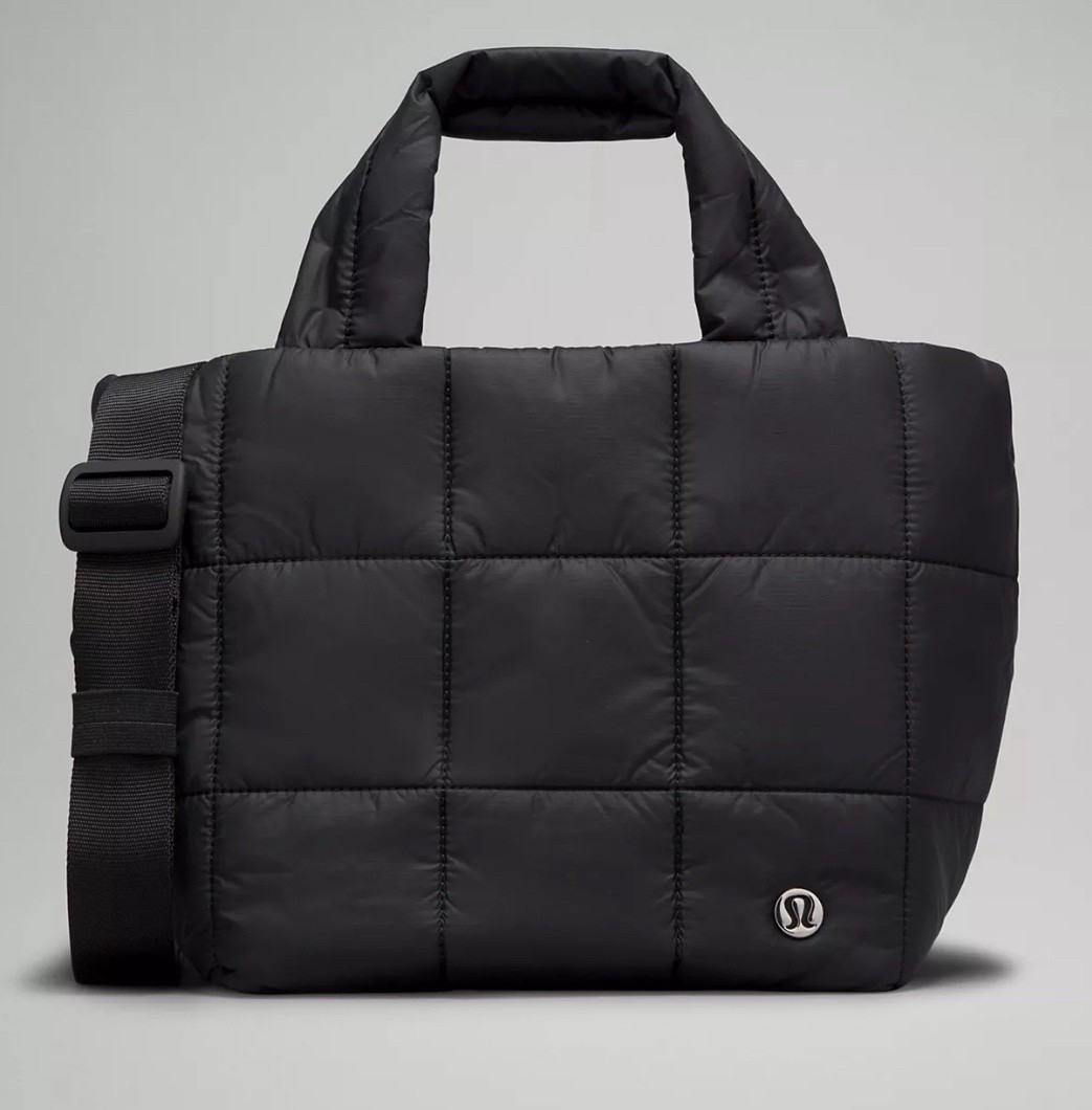 ✨Back in stock + on SALE!✨
The Lululemon quilted crossbody is finally here again 🙌 This is the perfect gift idea for Christmas—especially for teen and college girls. 🎁🎄 Grab it now before it sells out (again)!

#LTKFinds #lululemon #GiftIdeas #StockingUp

#LTKSaleAlert #LTKFindsUnder100 #LTKActive